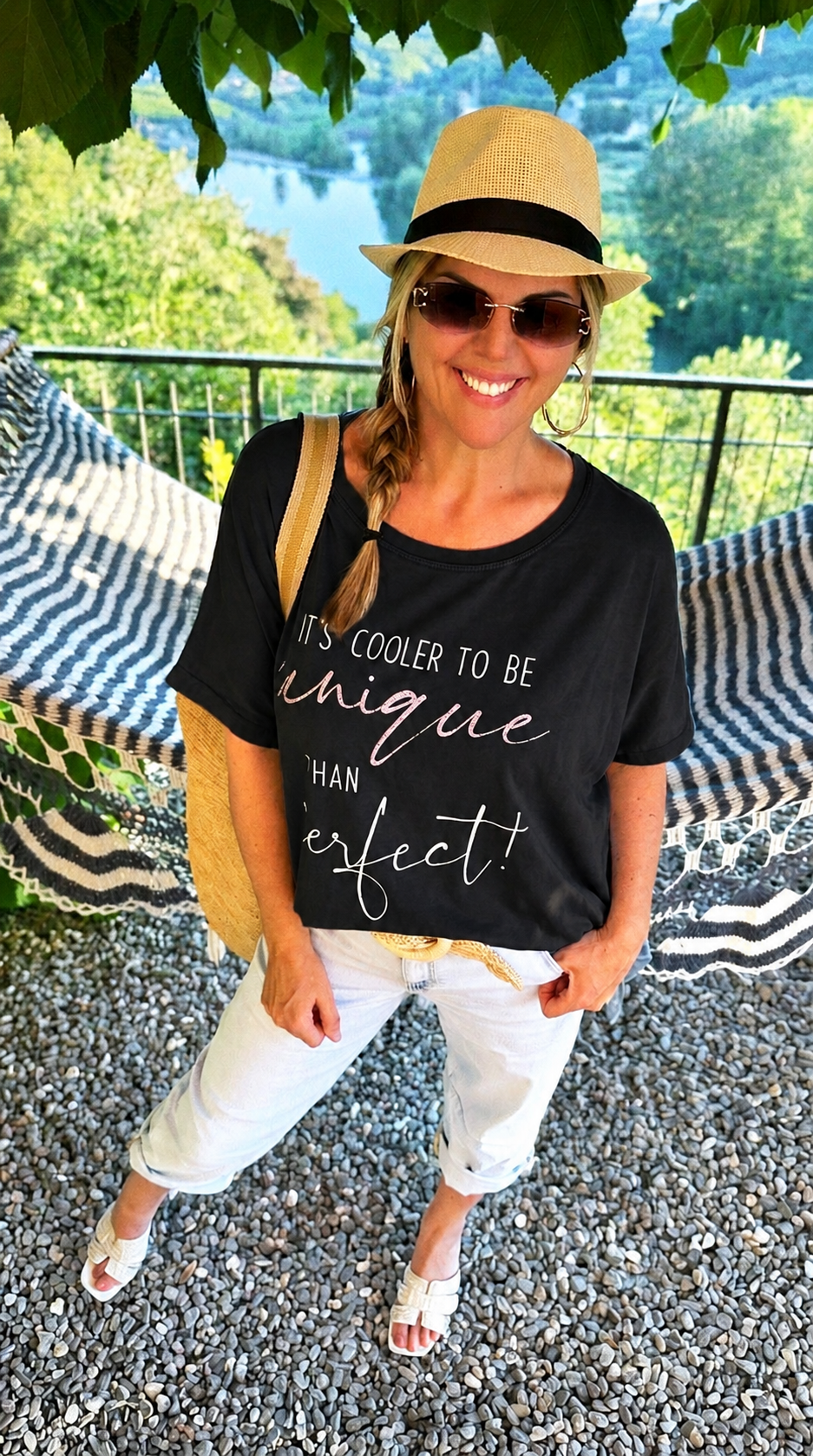 Oversizedshirt Unique is Cooler *Schwarz*