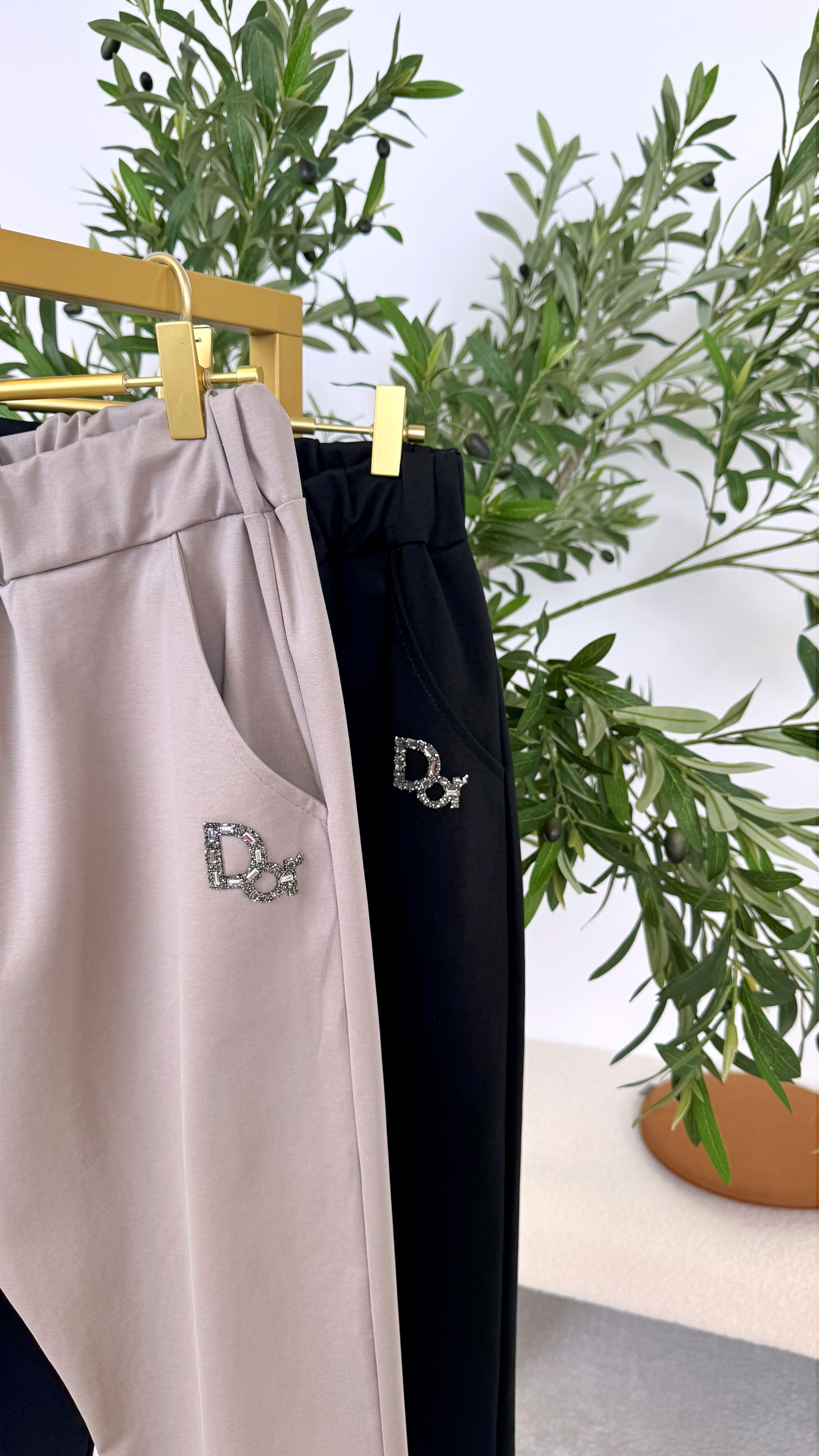 Anzugshose Doris (2 Farben) - Power of Princess