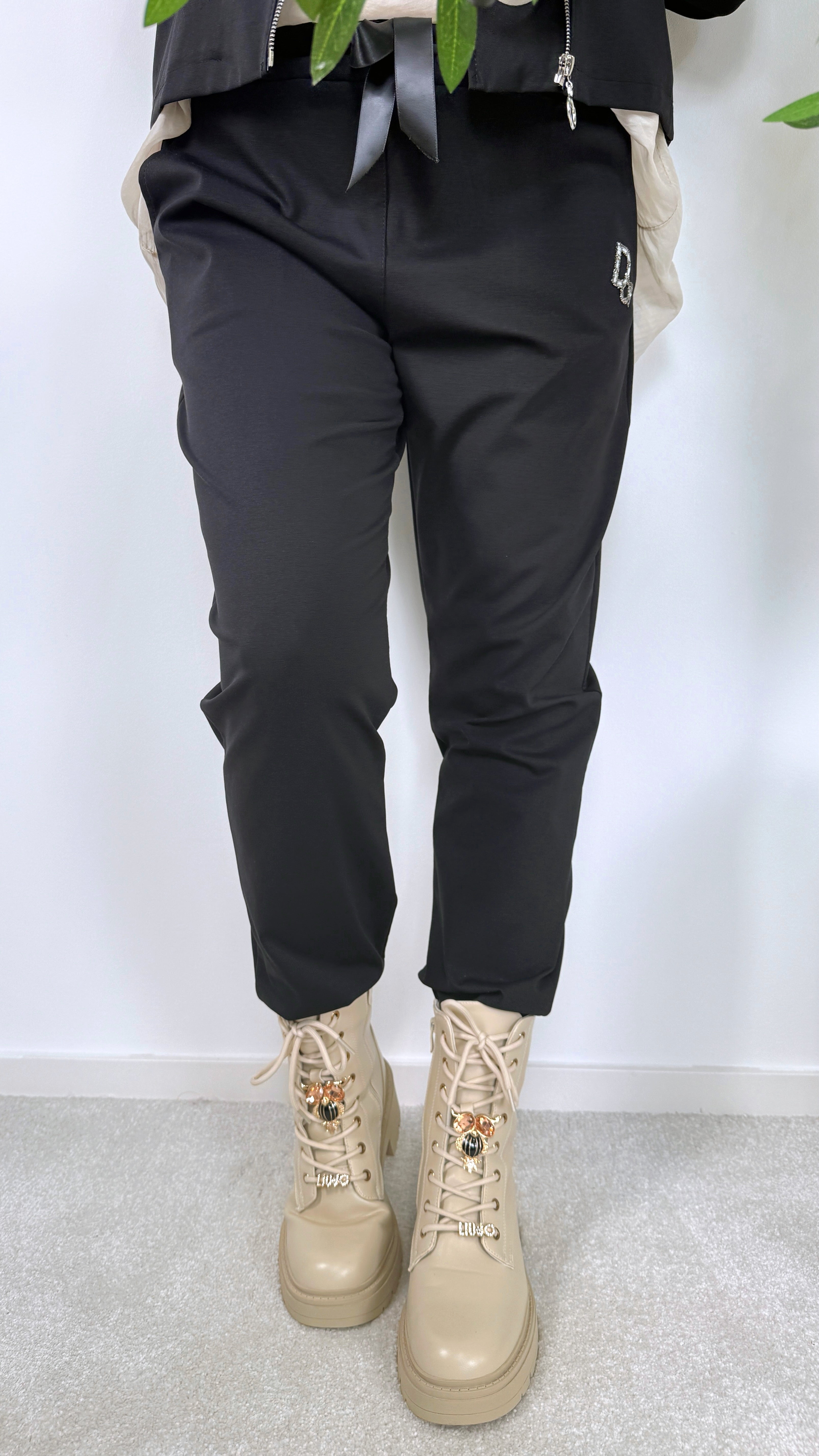 Anzugshose Doris (2 Farben) - Power of Princess