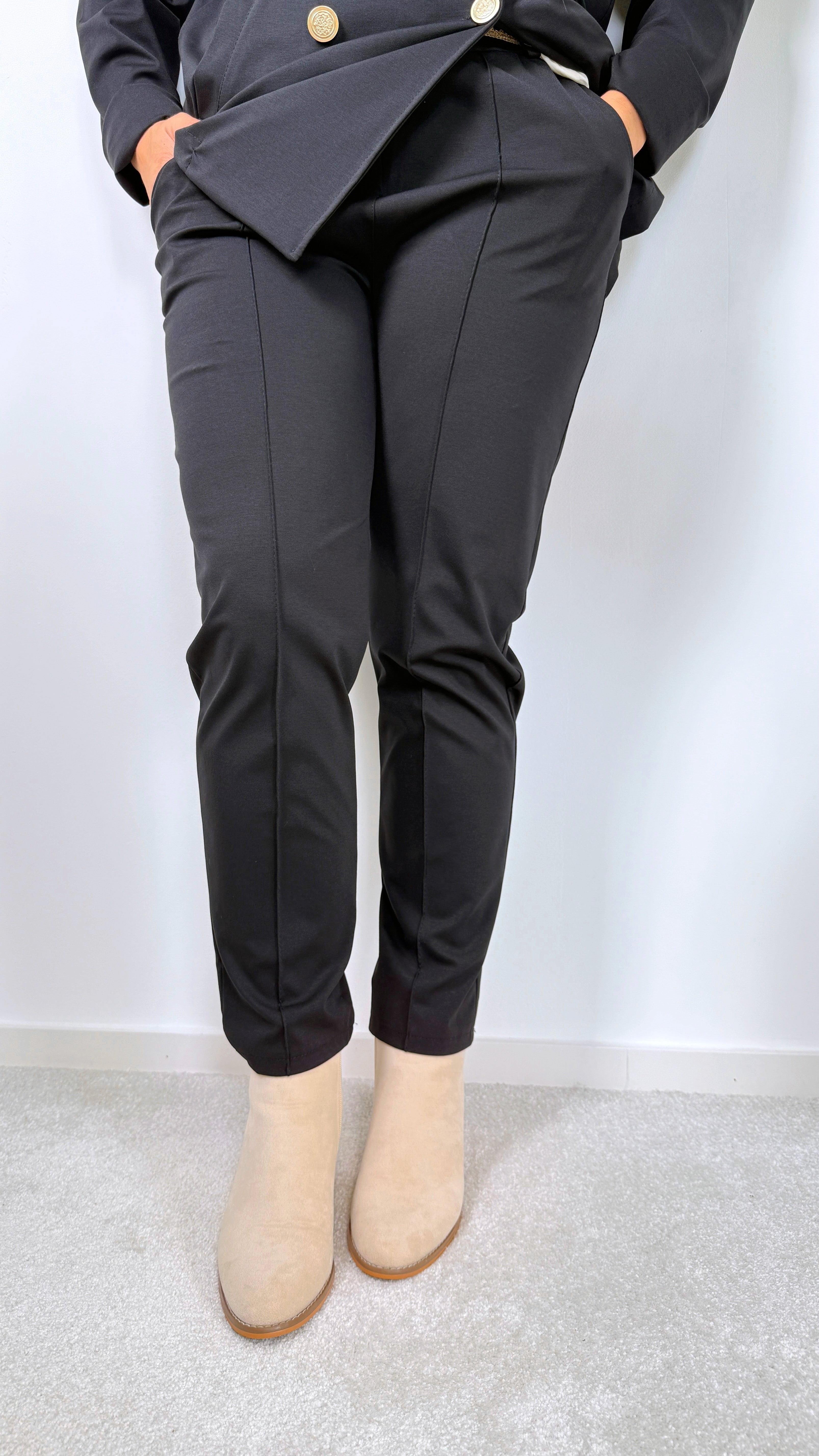 Hose Riveted Belt (7 Farben) - Power of Princess