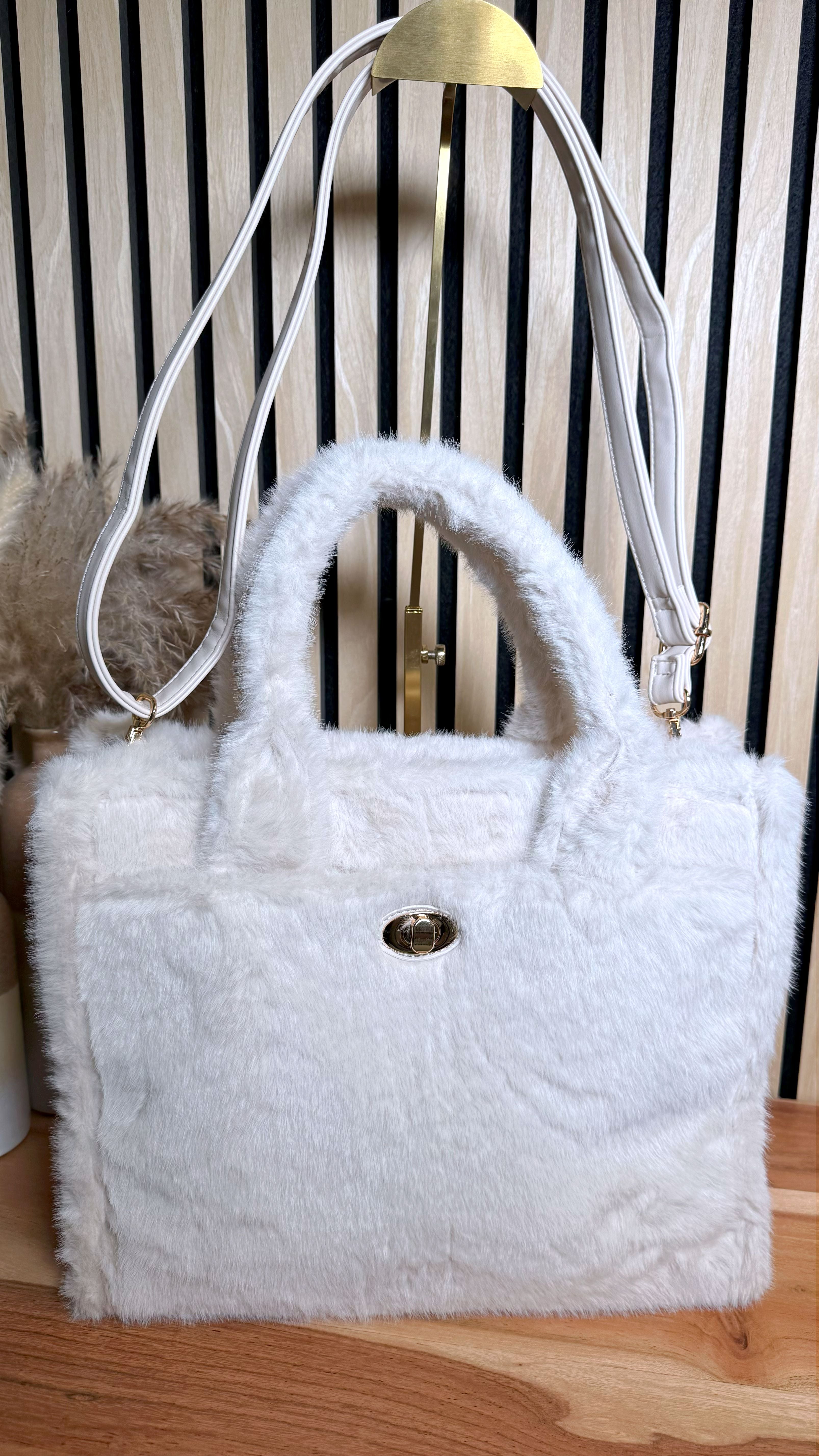 Tasche Fluffy Plush (4 Farben) - Power of Princess