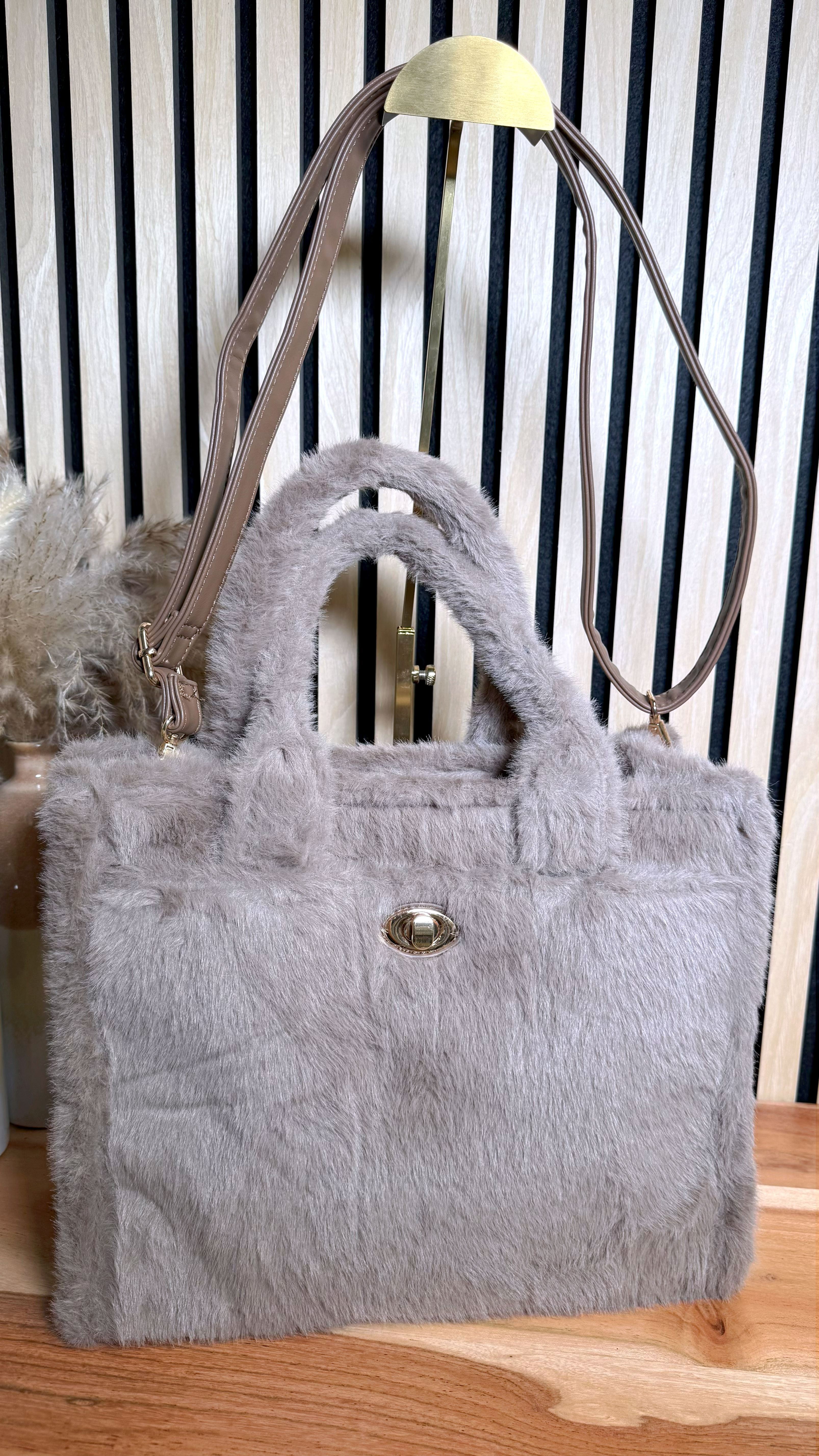 Tasche Fluffy Plush (4 Farben) - Power of Princess