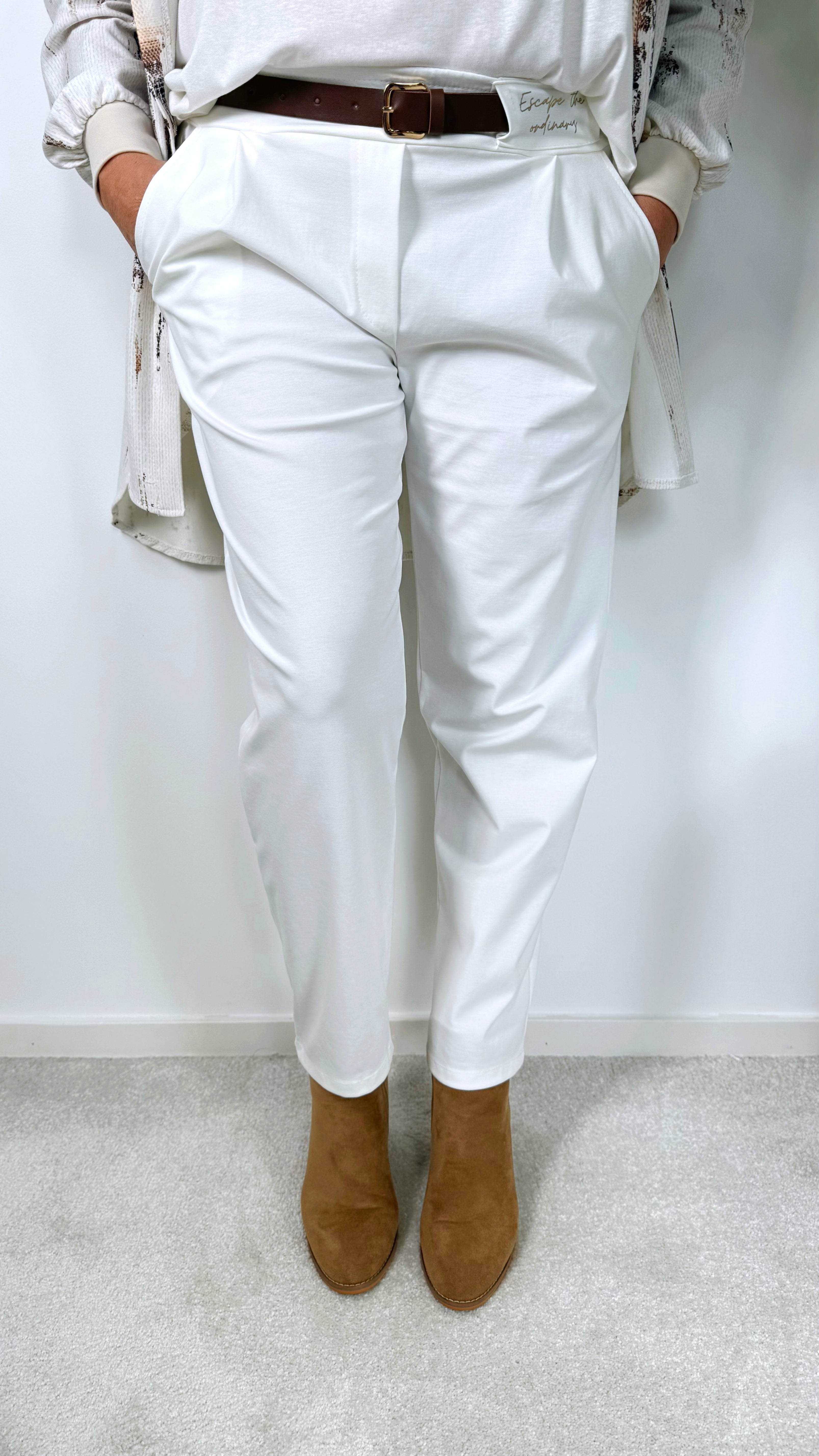 Sweathose Escape the ordinary (2 Farben) - Power of Princess