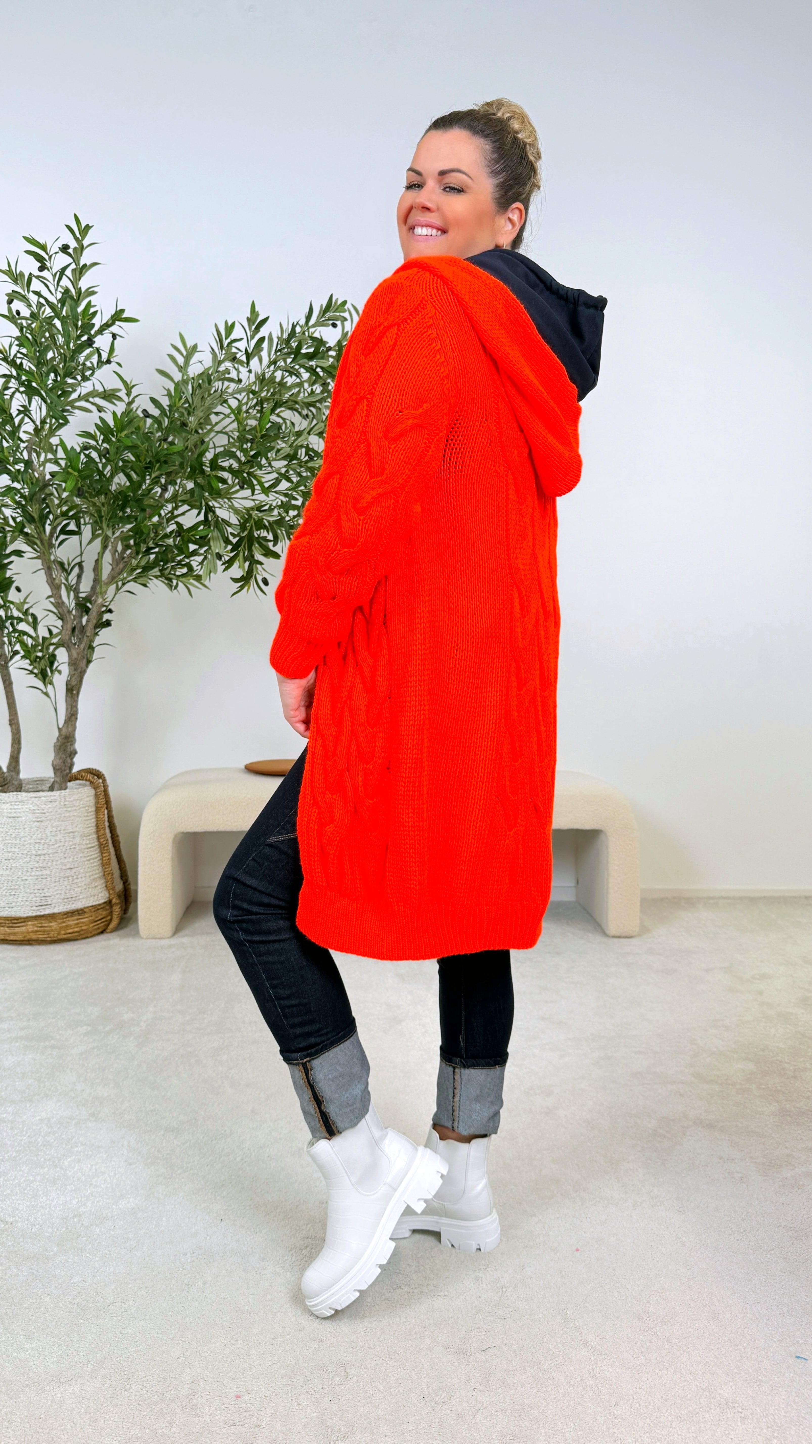 Strickjacke Zynara (13 Farben)