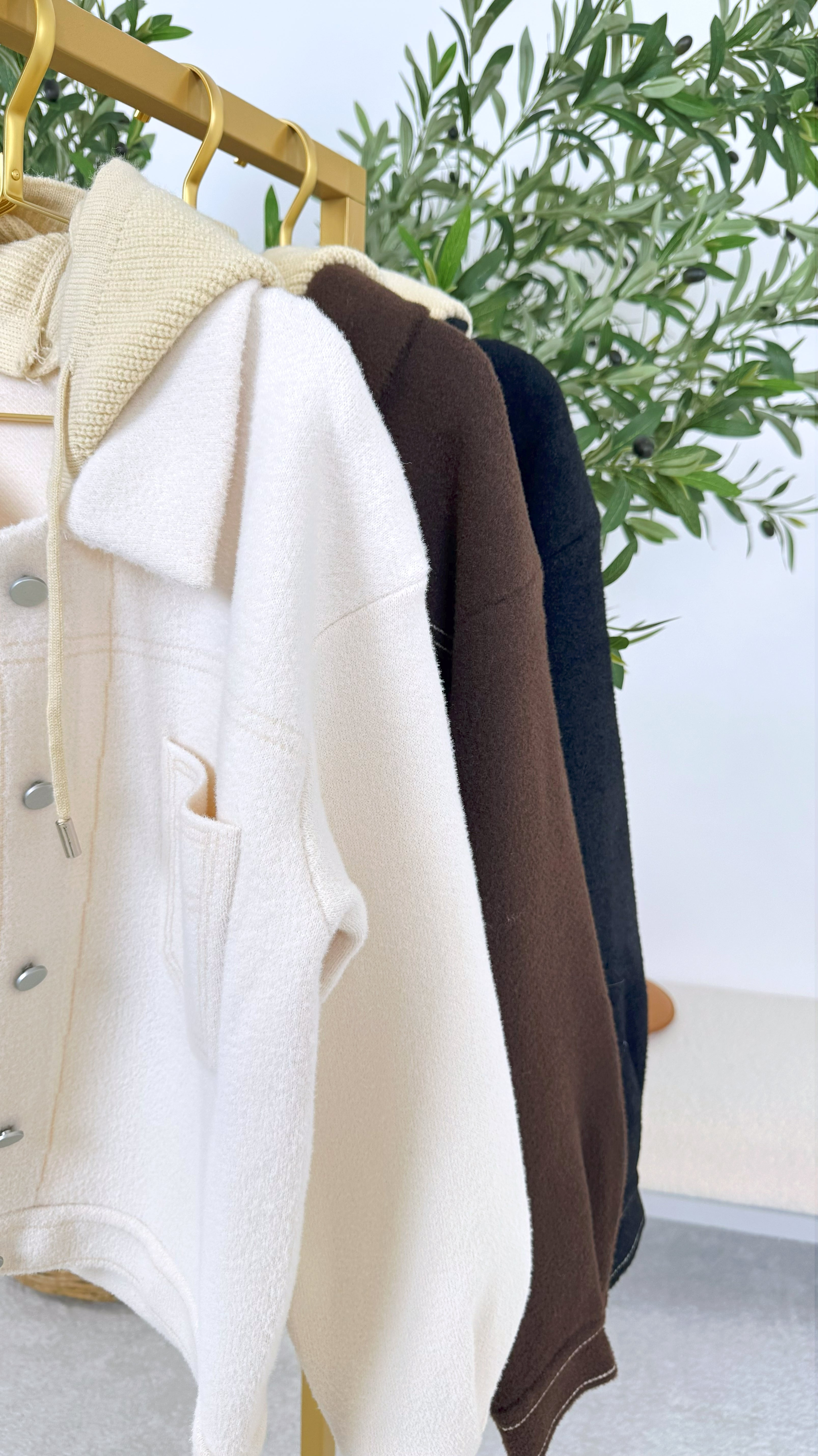 Kurze Jacke Neutral Flow (3 Farben)