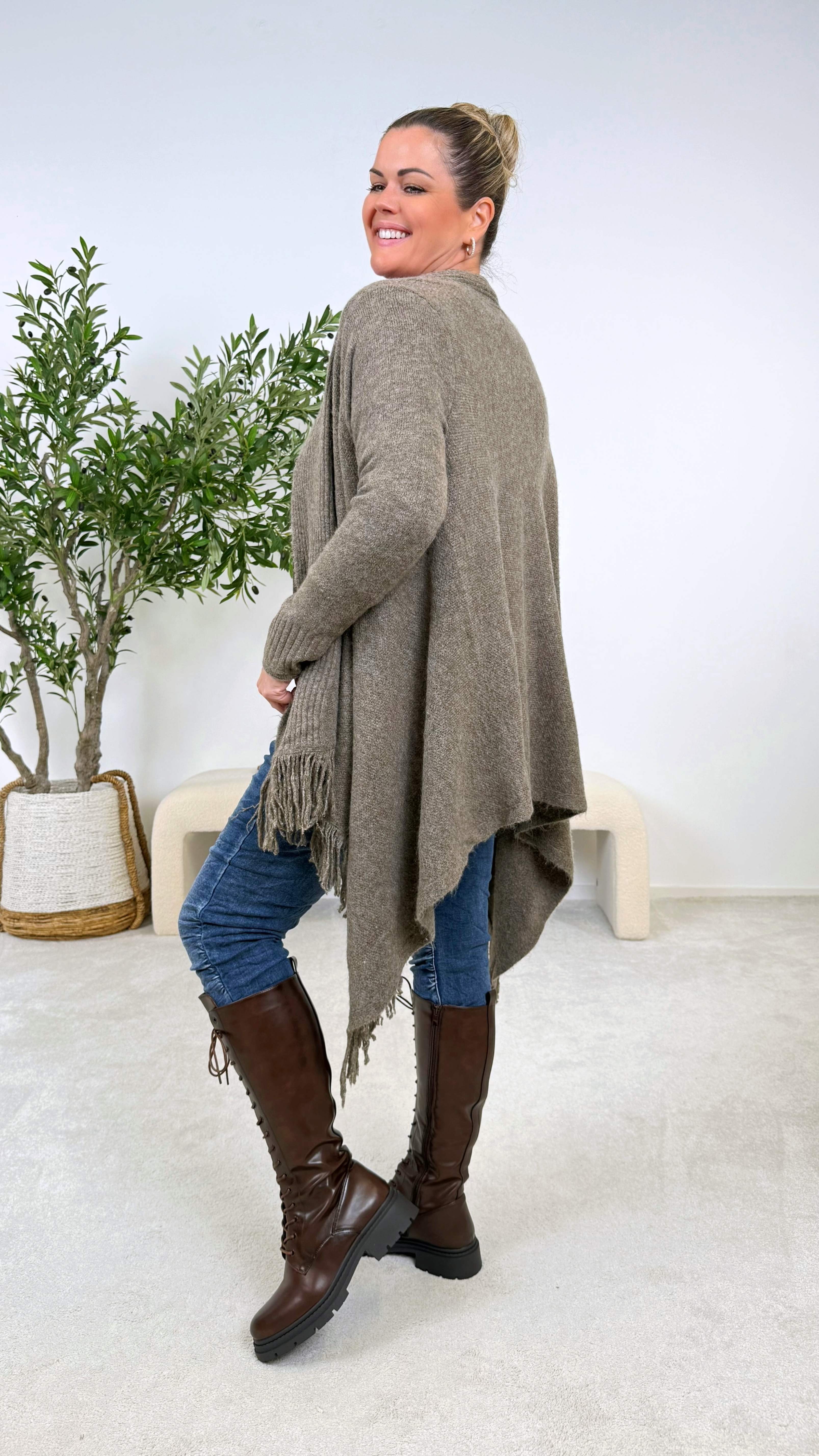 Strickjacke Eclipsa (5 Farben) - Power of Princess