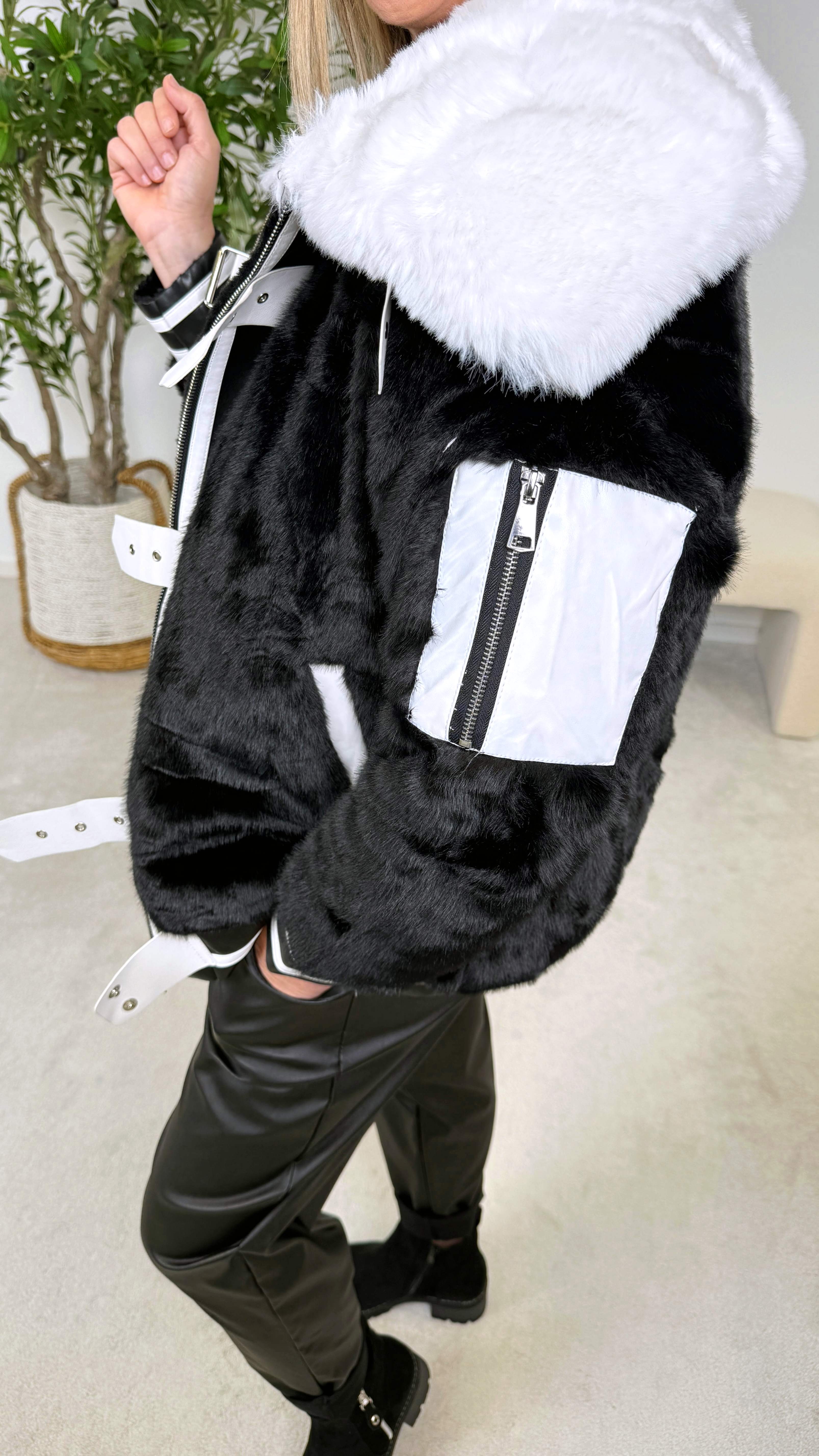 Jacke Frosty Charm *Schwarz* - Power of Princess