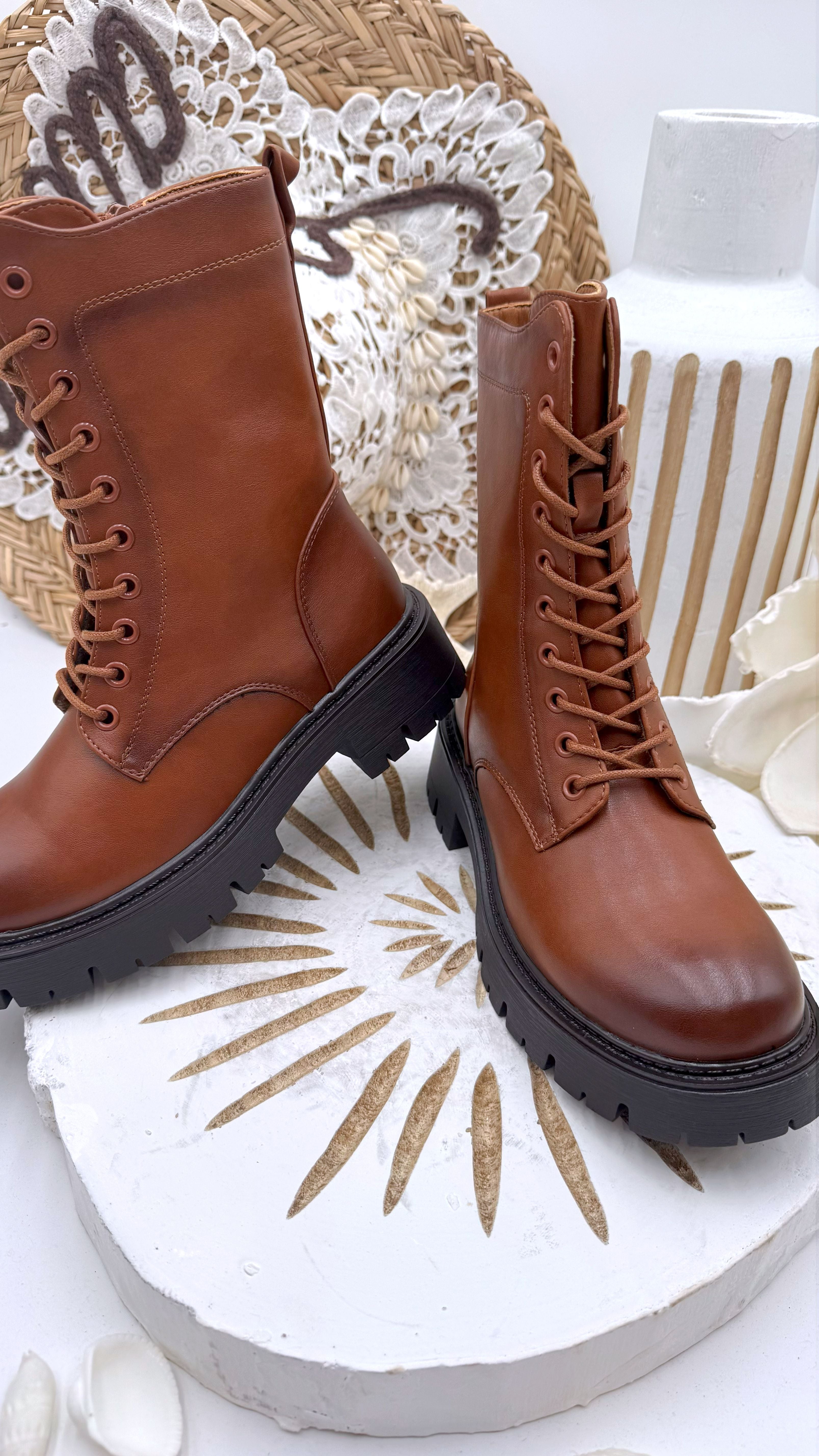 Boots Bold Walk *Camel* - Power of Princess