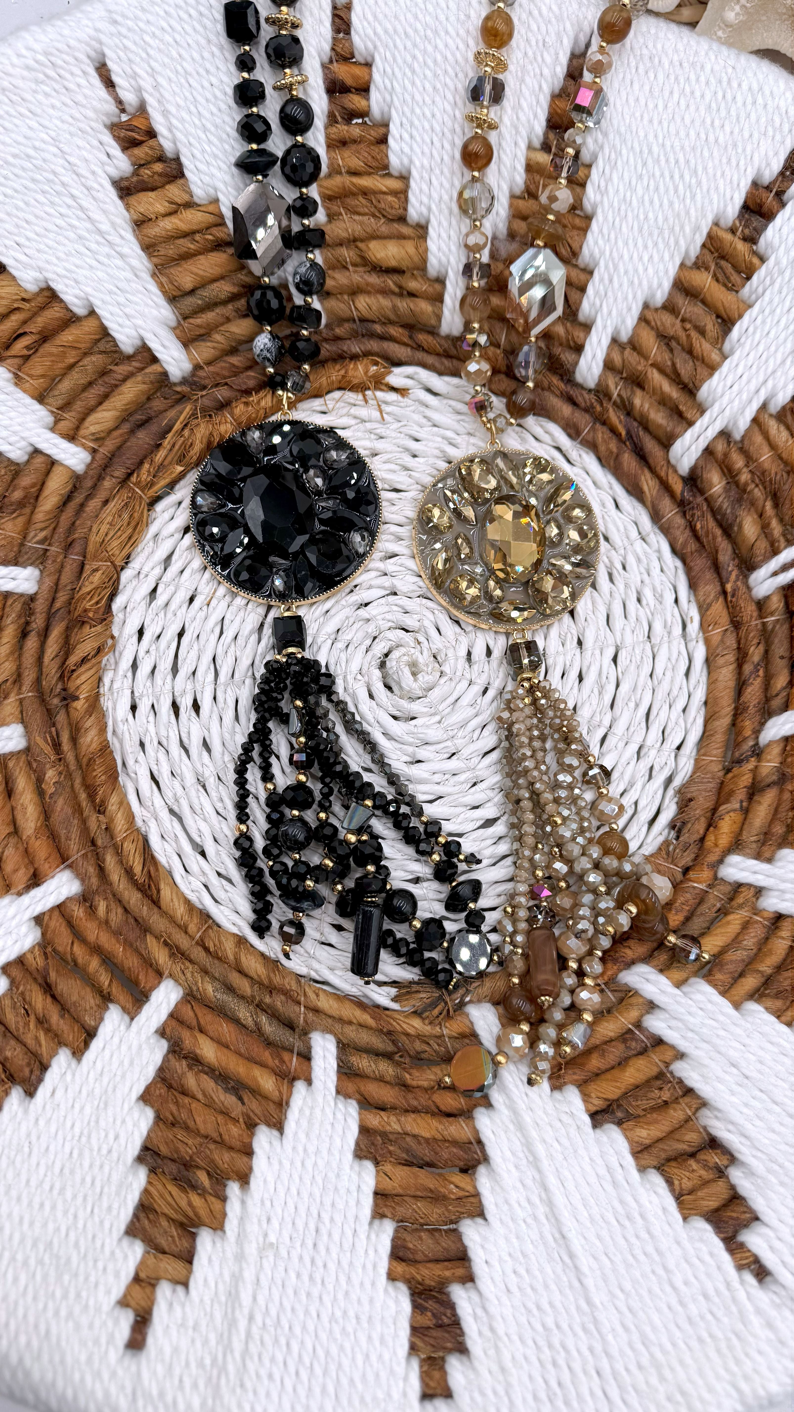 Lange Halskette Solar Majesty (2 Farben)