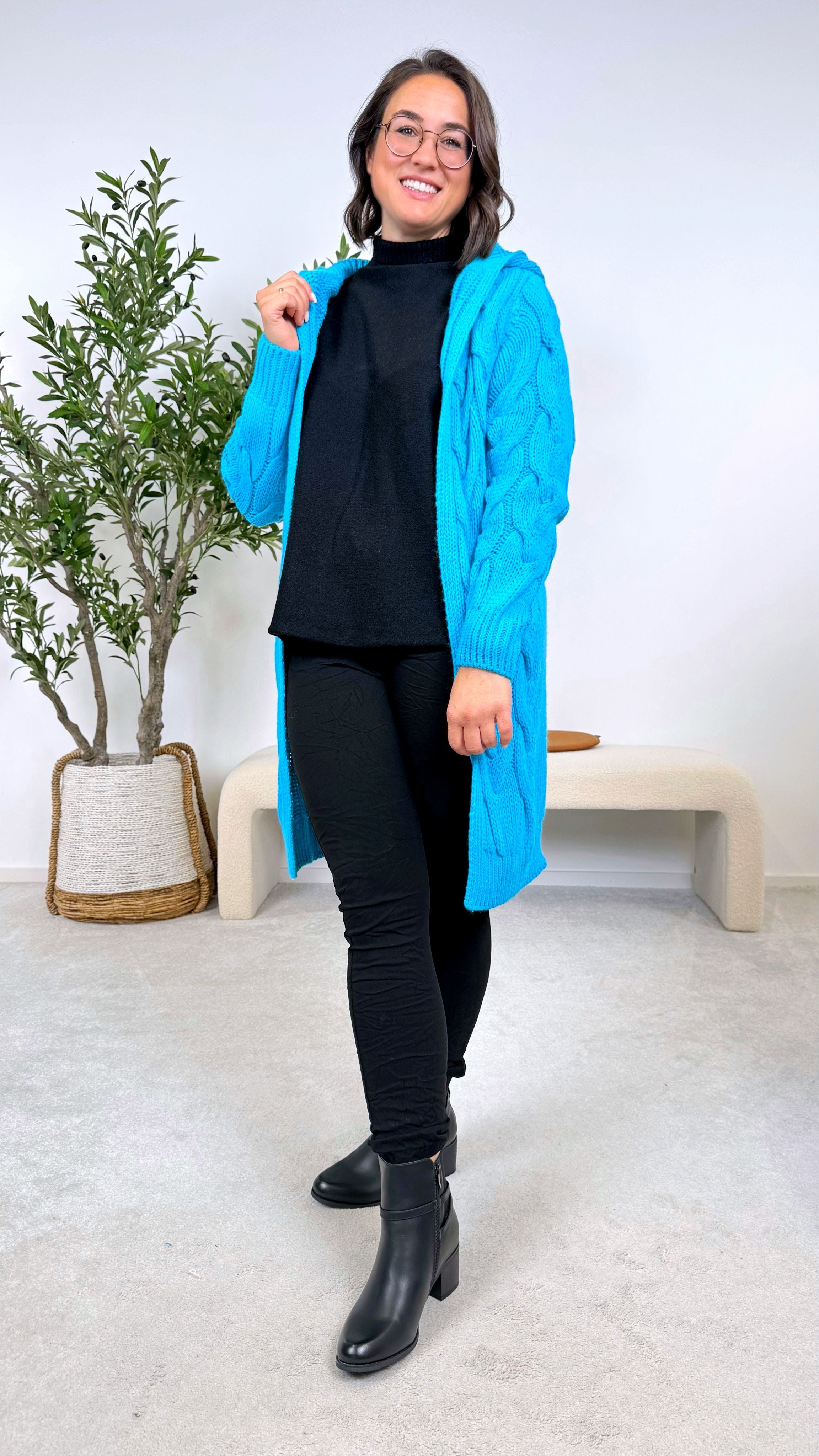 Strickjacke Zynara (13 Farben)