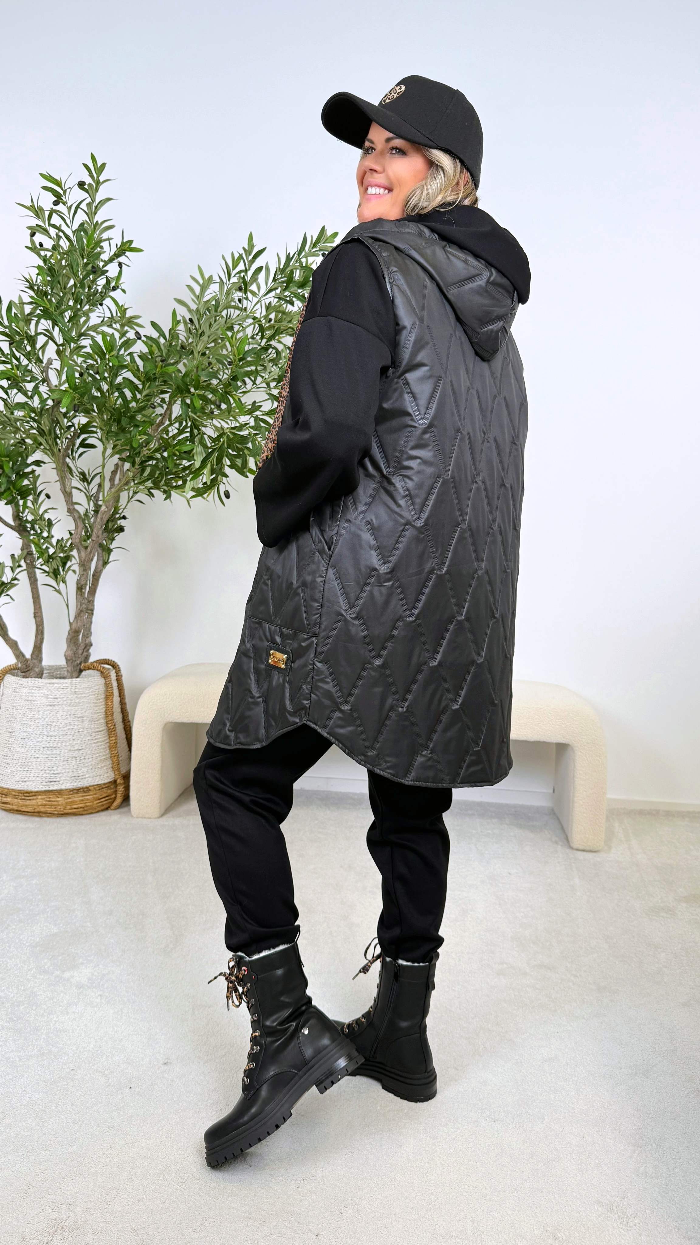 Weste Veluxe Vest *Schwarz*