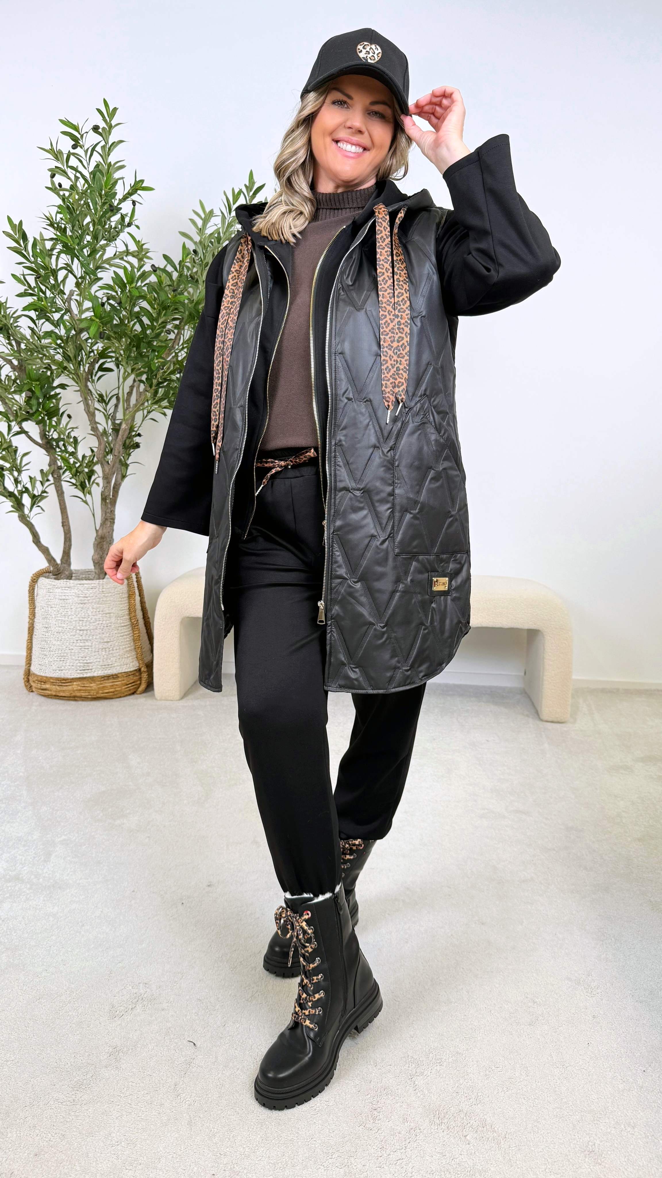 Weste Veluxe Vest *Schwarz*