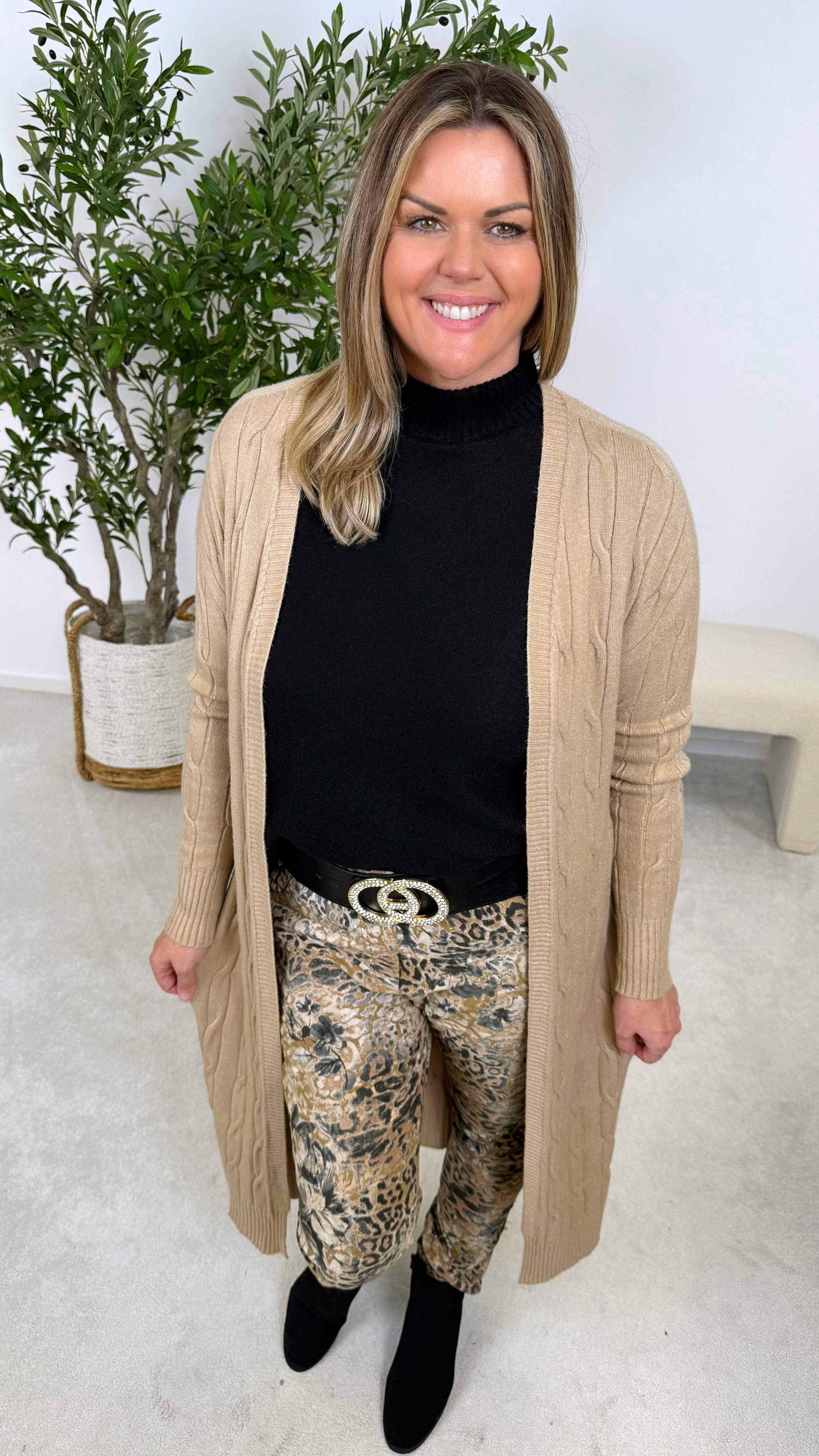 Strickjacke Woolen Grace (3 Farben)