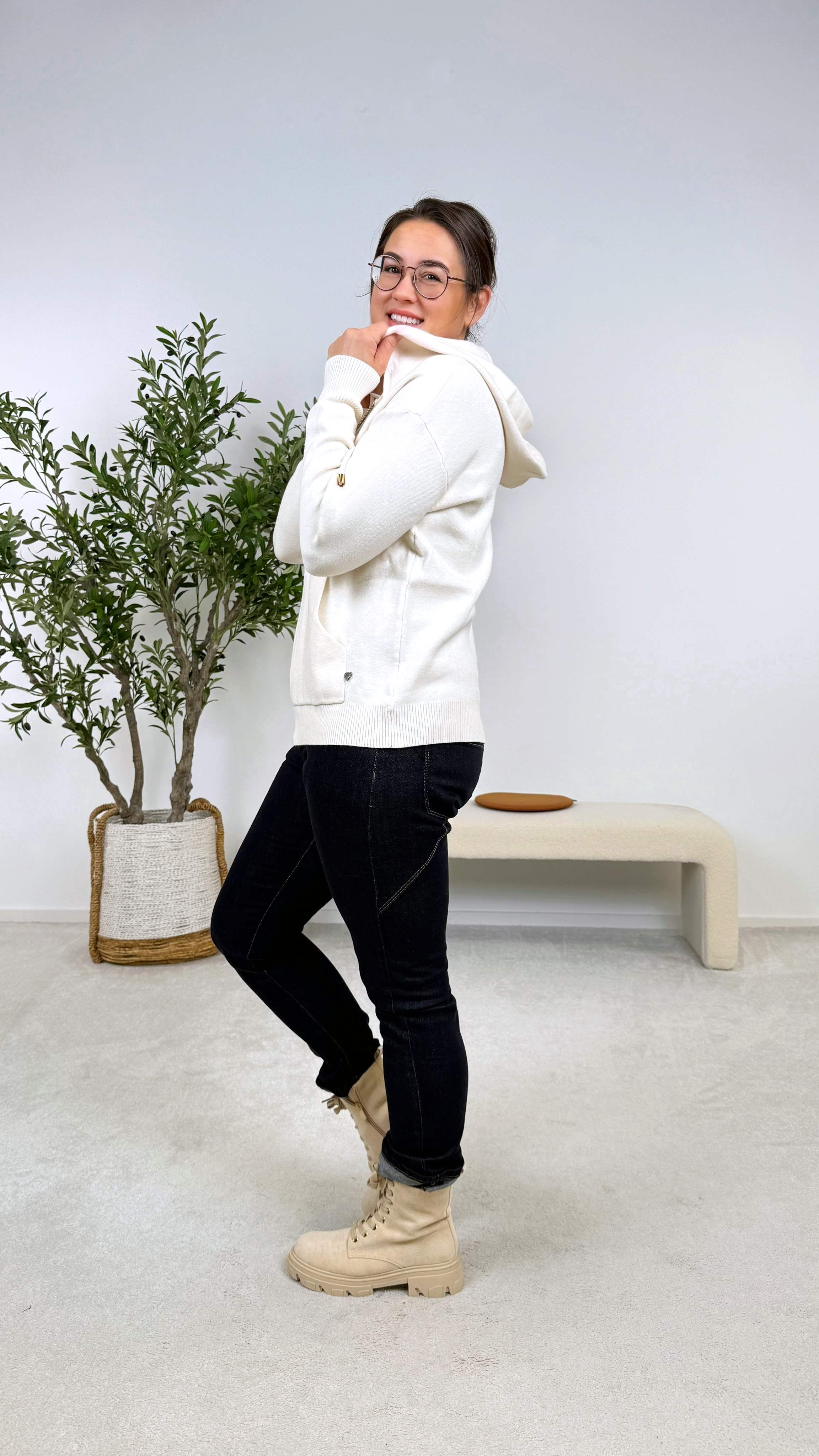 Strickjacke Timeless Cozy *Creme*