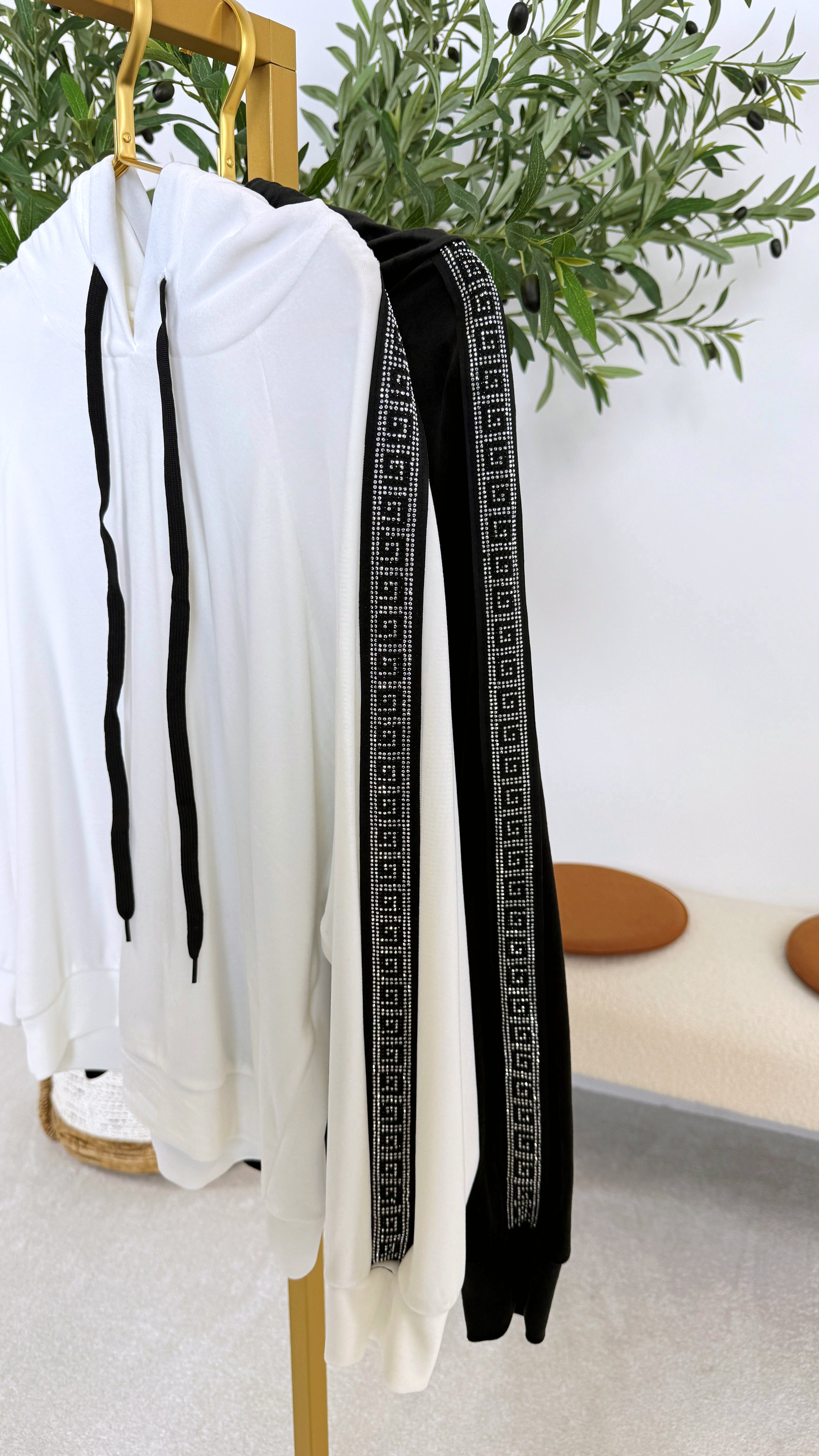 Hoodie Sparkle Energy (2 Farben)