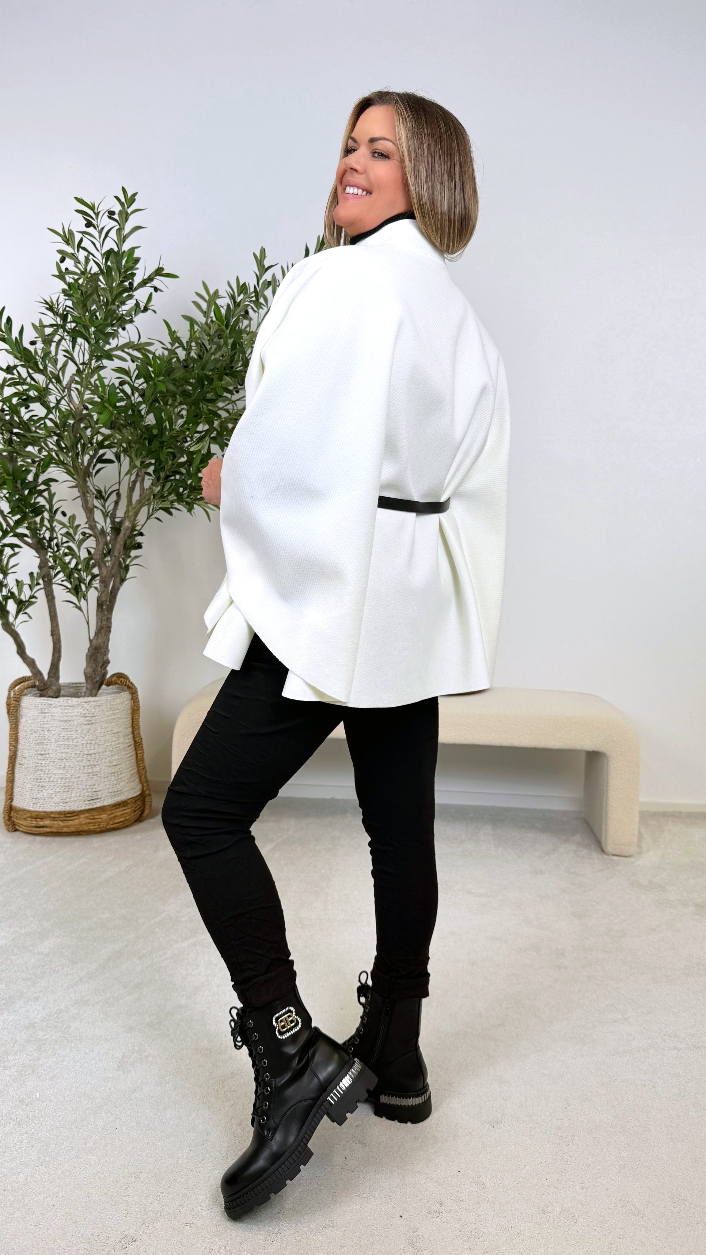 Poncho Autumn Hour *Weiß*