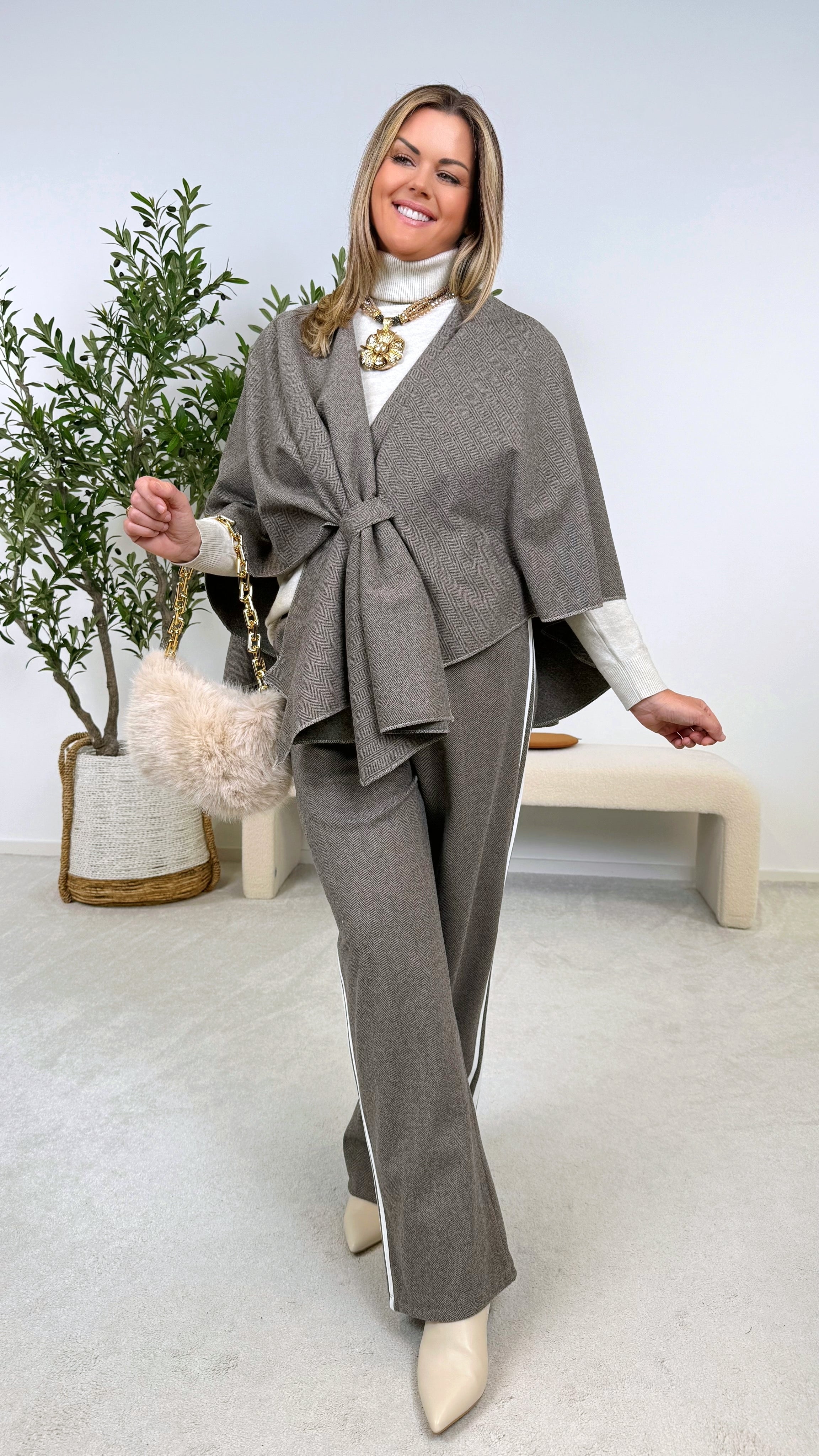 Poncho Elegant Twist *Taupe*