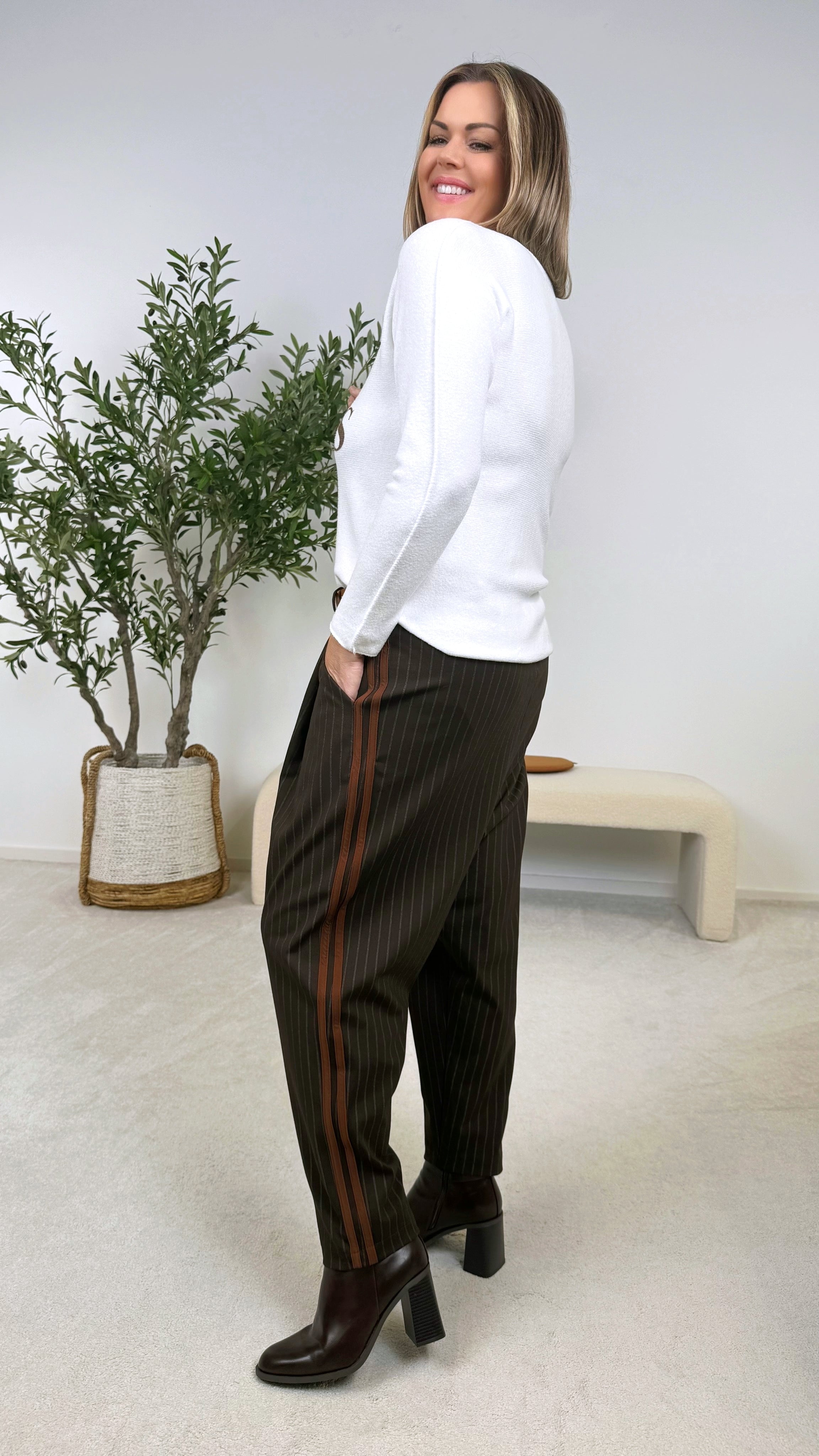 Pullover Good Things Take Time *Weiß/Schoko*