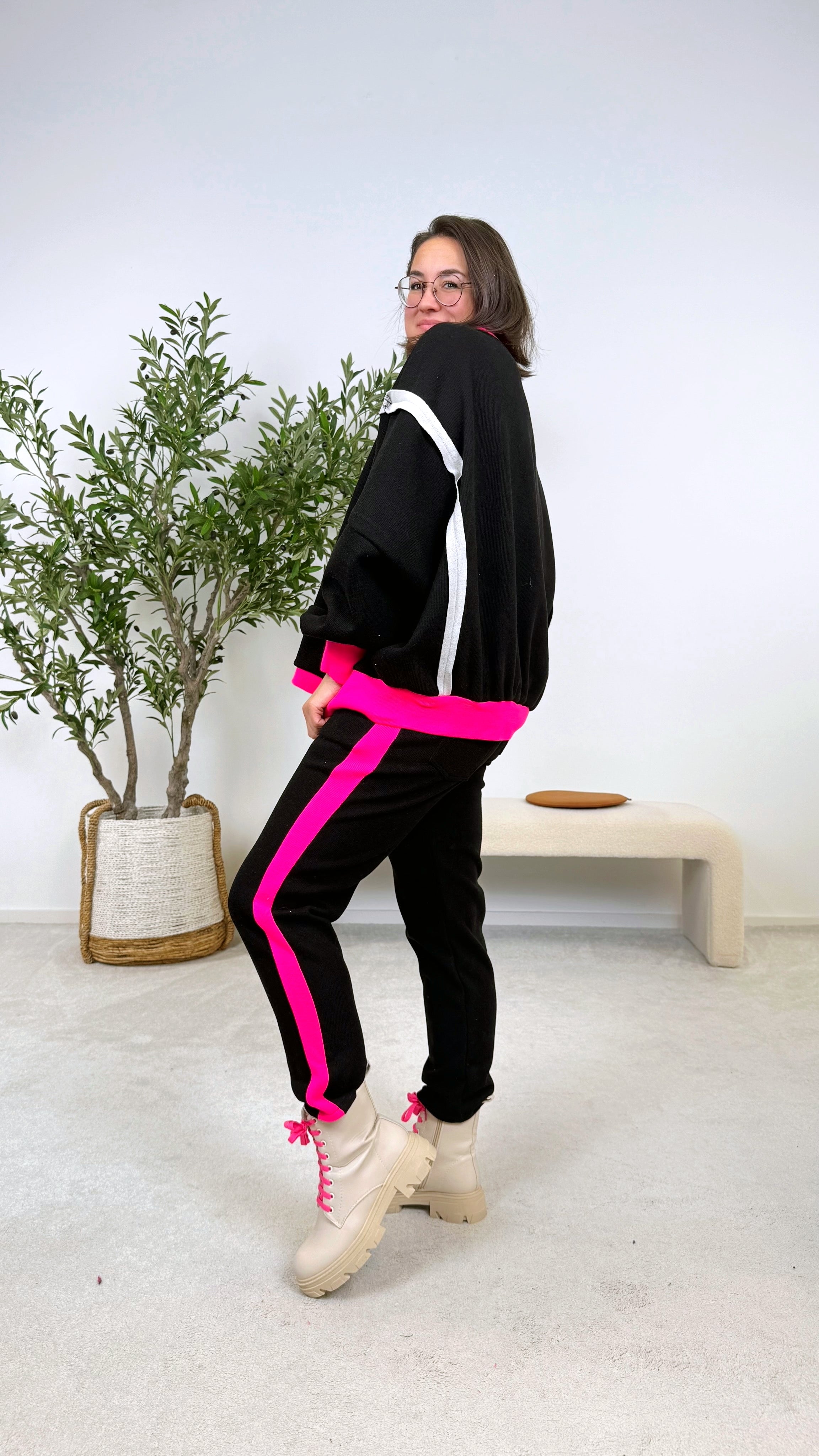 Sweatshirt Active Diva *Schwarz*