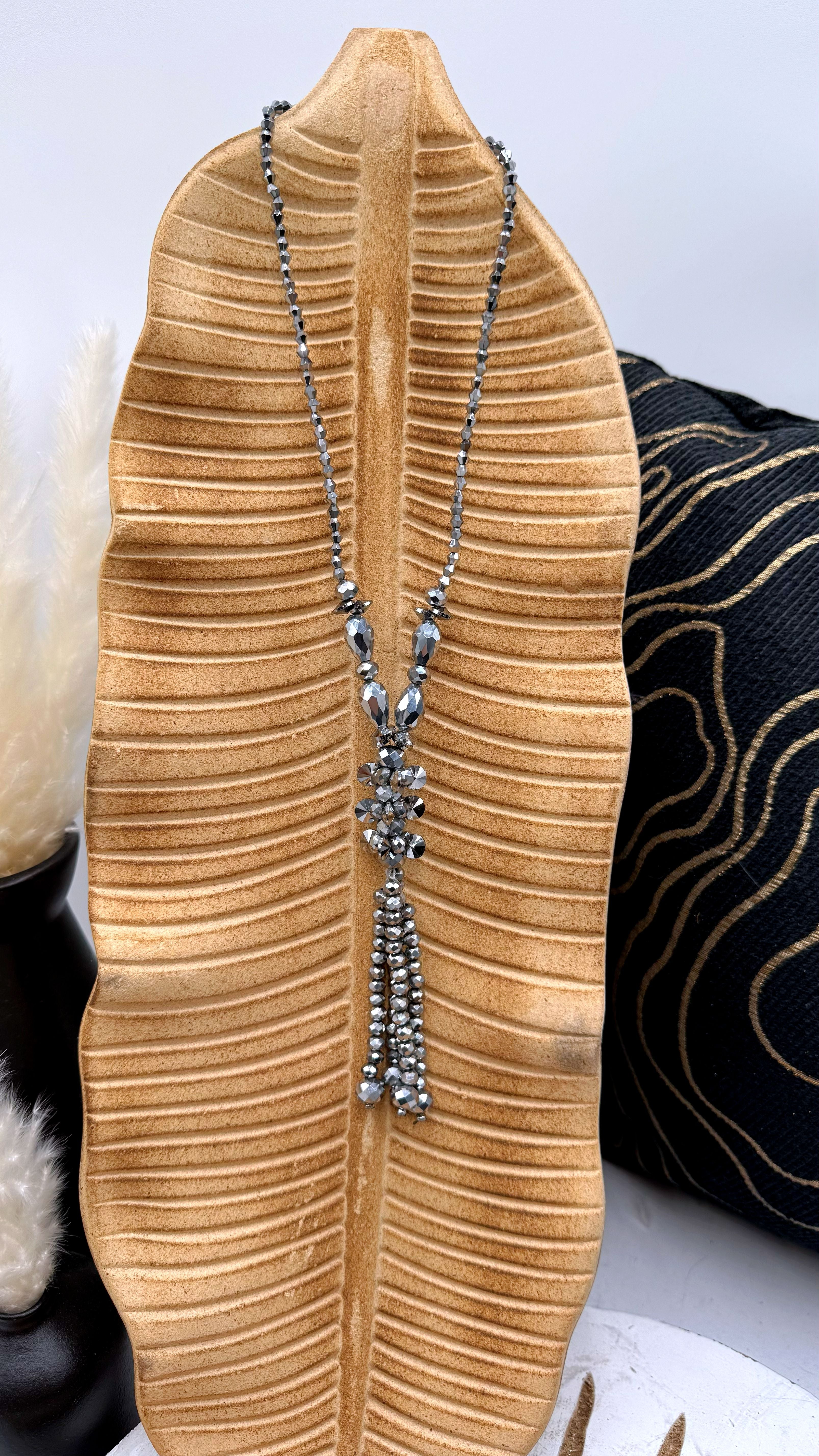 Halskette Crown of Night (3 Farben)