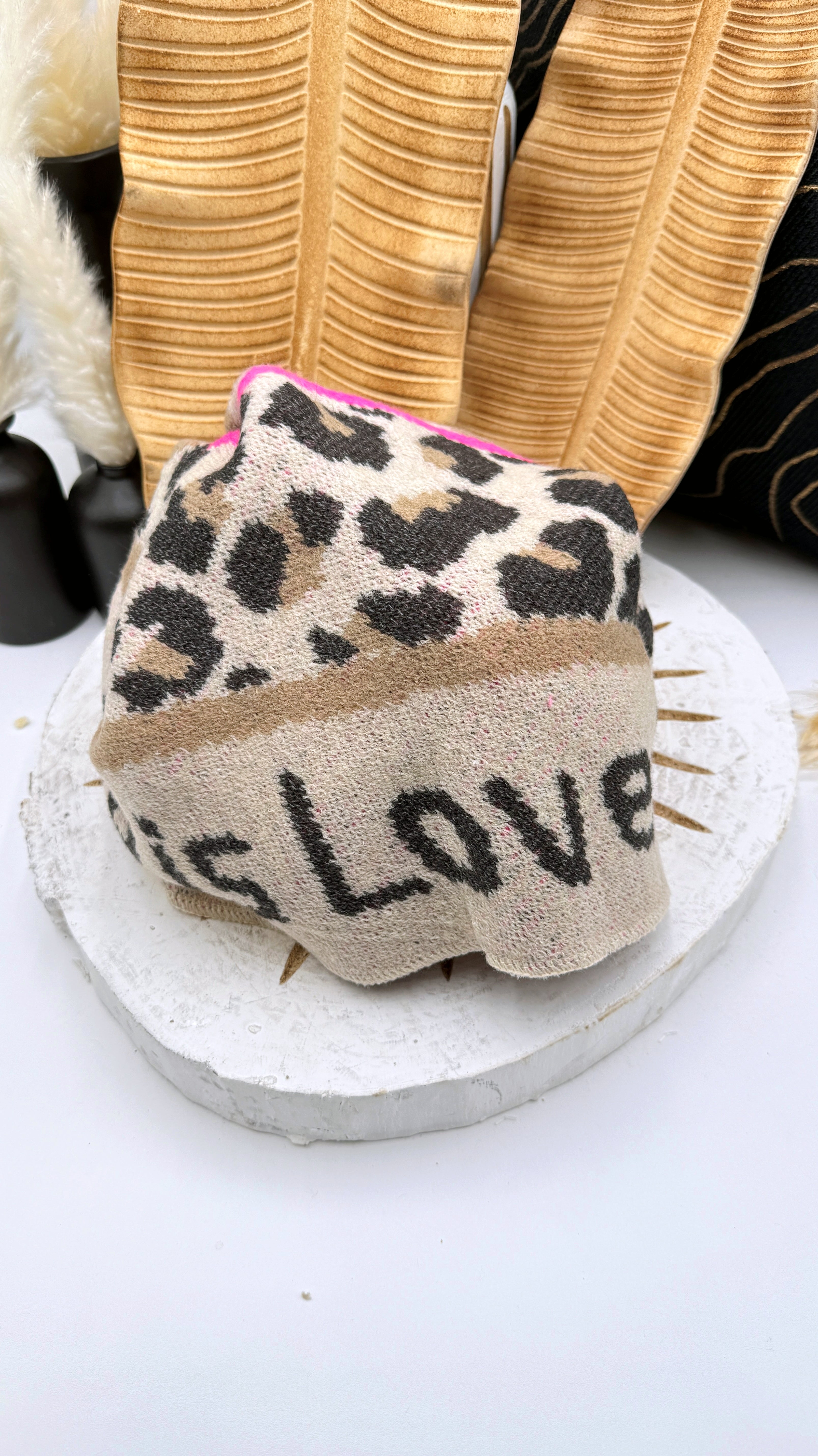 Dreieckschal Love is Love (4 Farben)