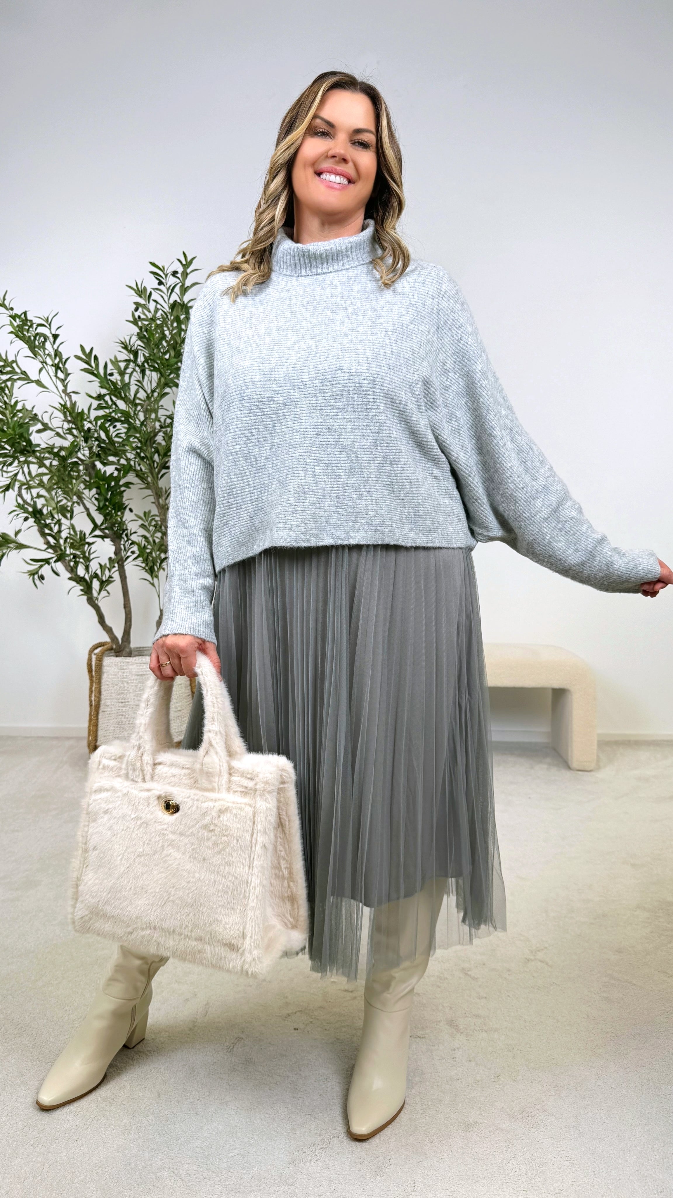 Kurzer Rollkragenpullover Autumn Cloud *Hellgrau* SH-8502