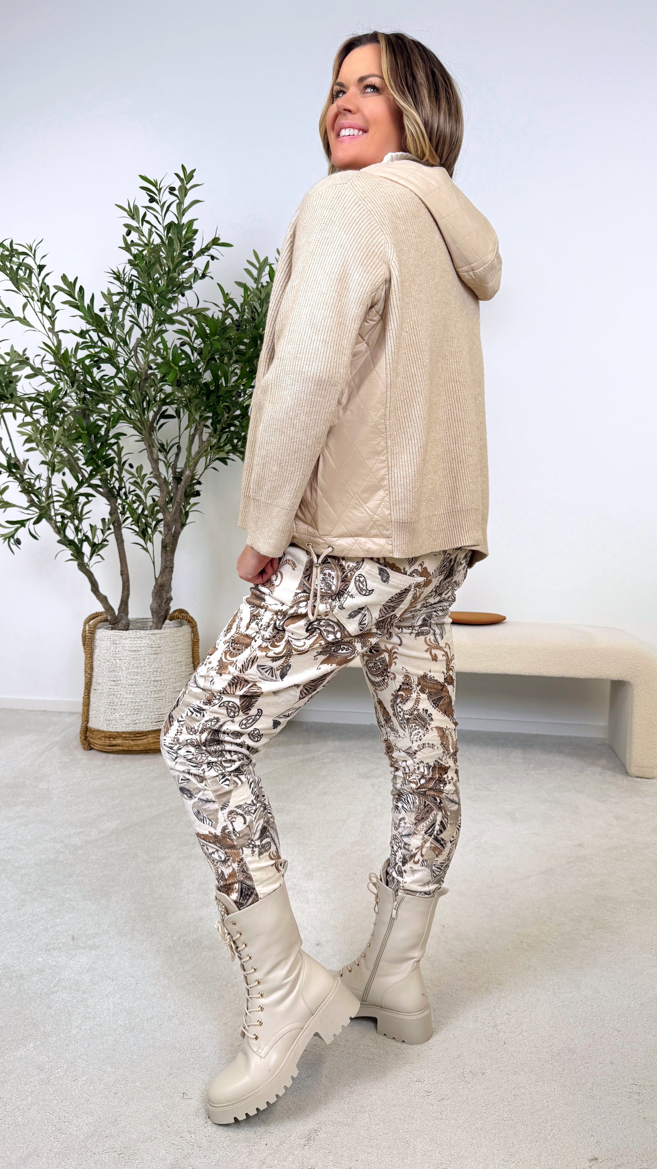 Strickjacke Neutral Soul *Beige*