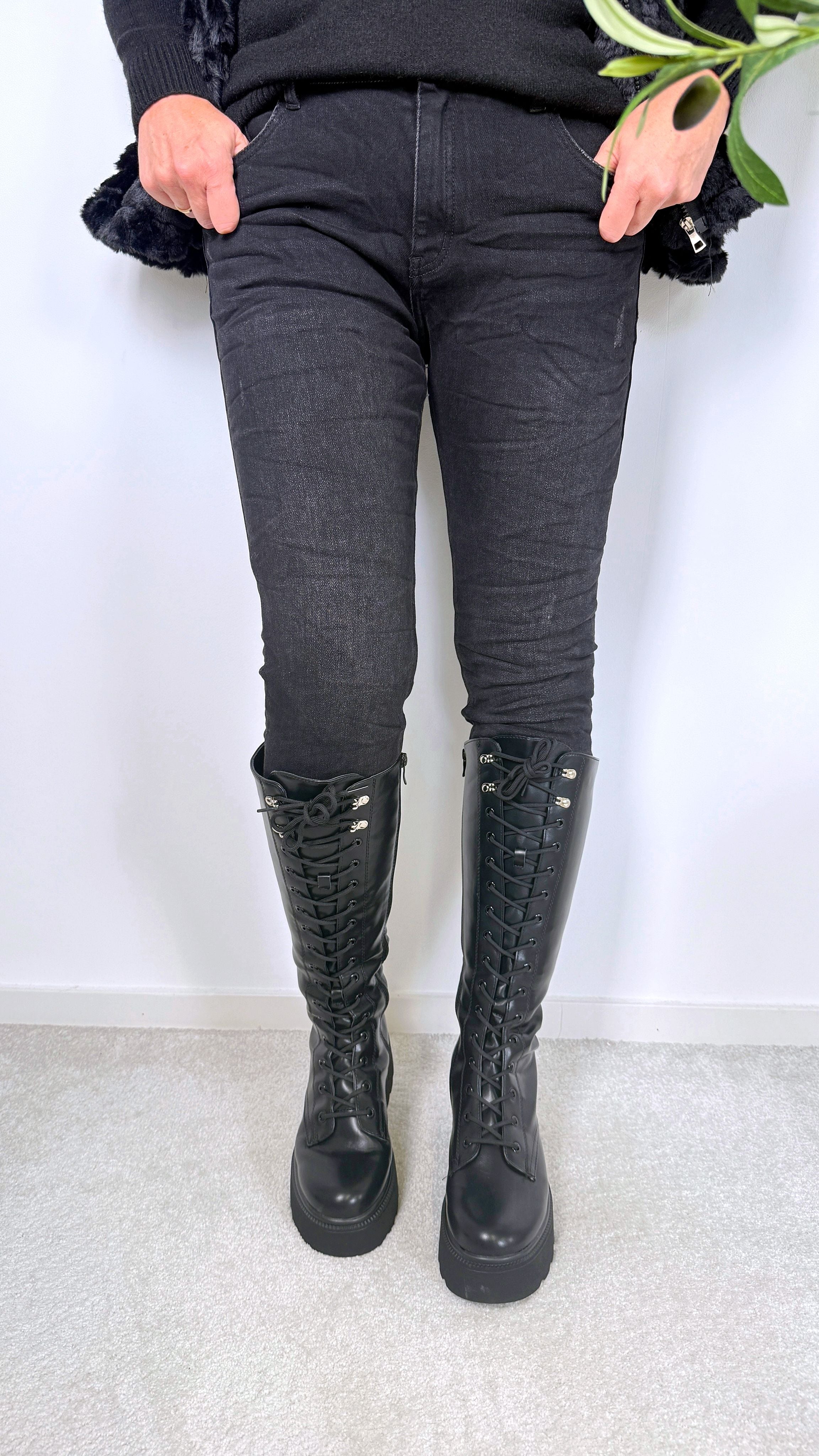 Jeans Noir Move (QF 2029)