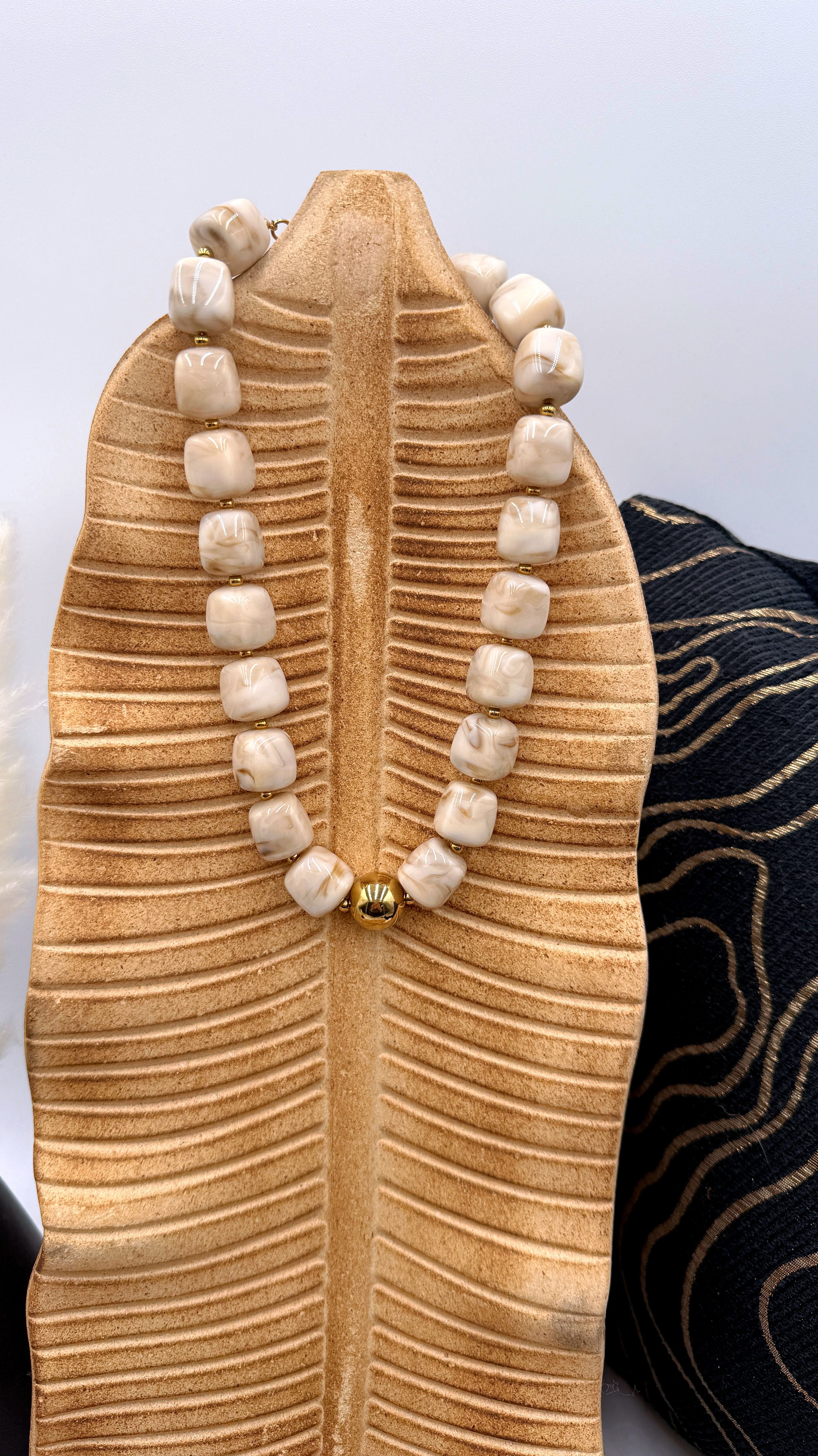 Halskette Glamora Cube *Beige*