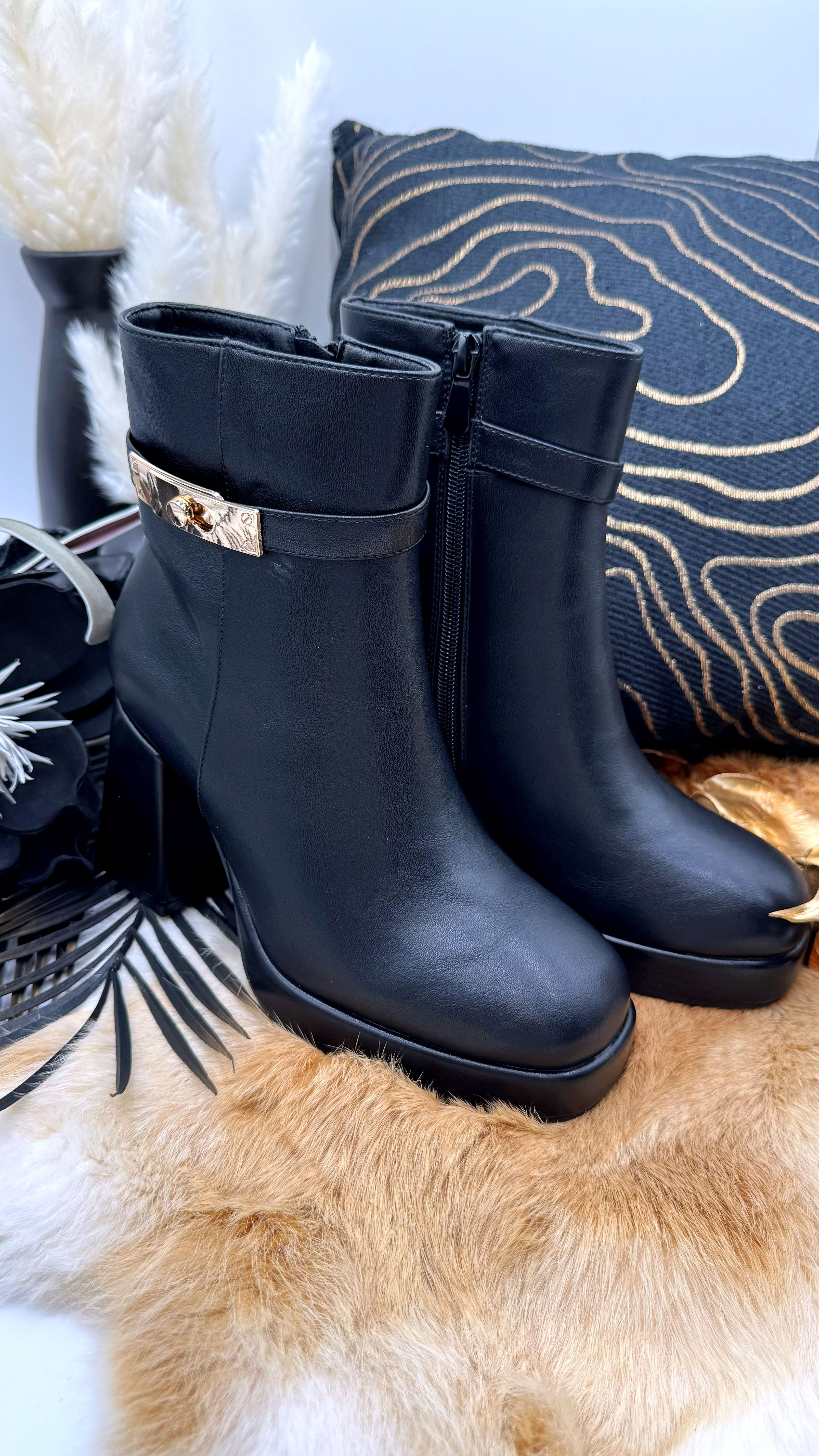 Stiefellette Royal Lock *Schwarz*