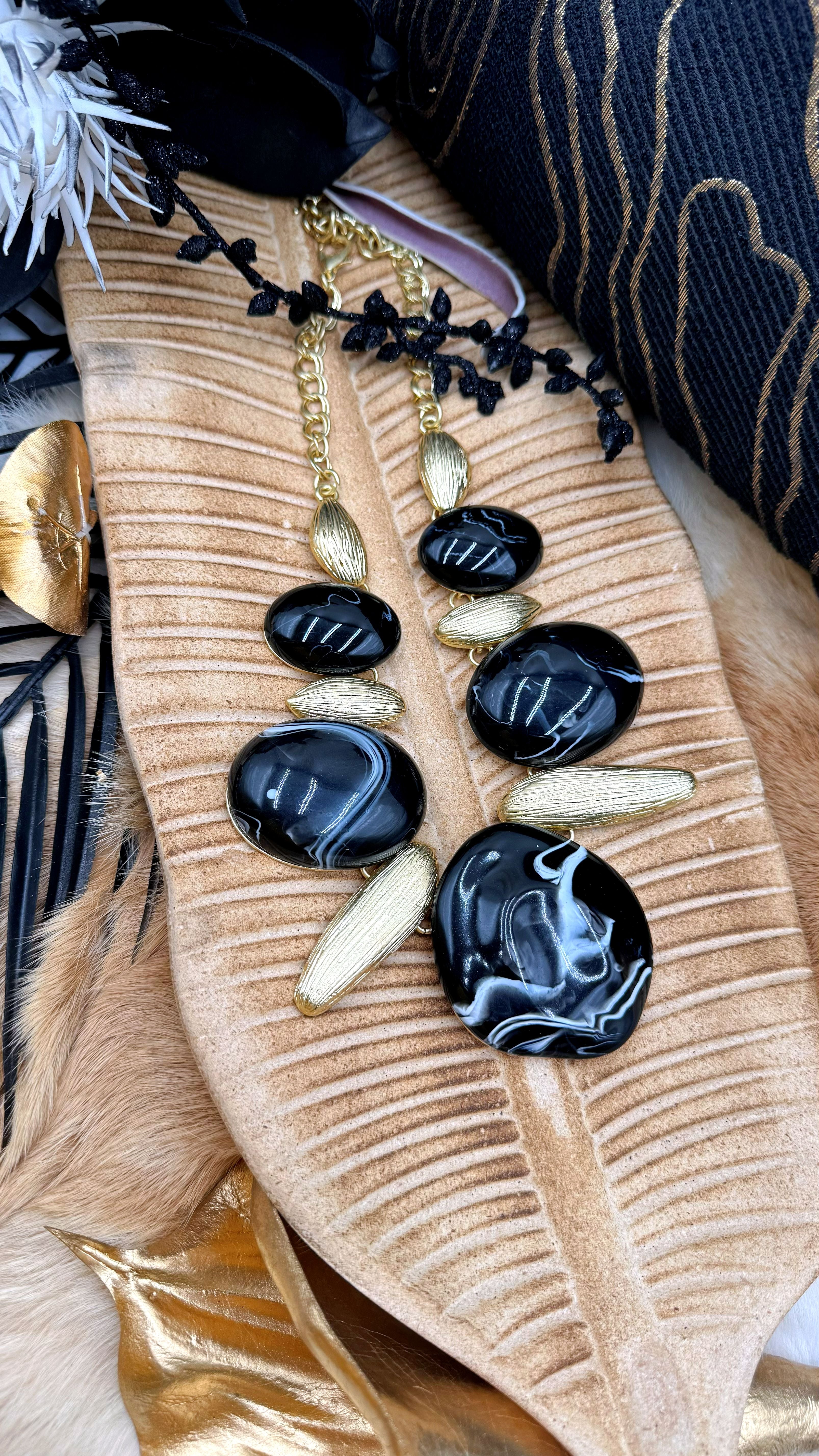 Halskette Majestic Flow *Schwarz*