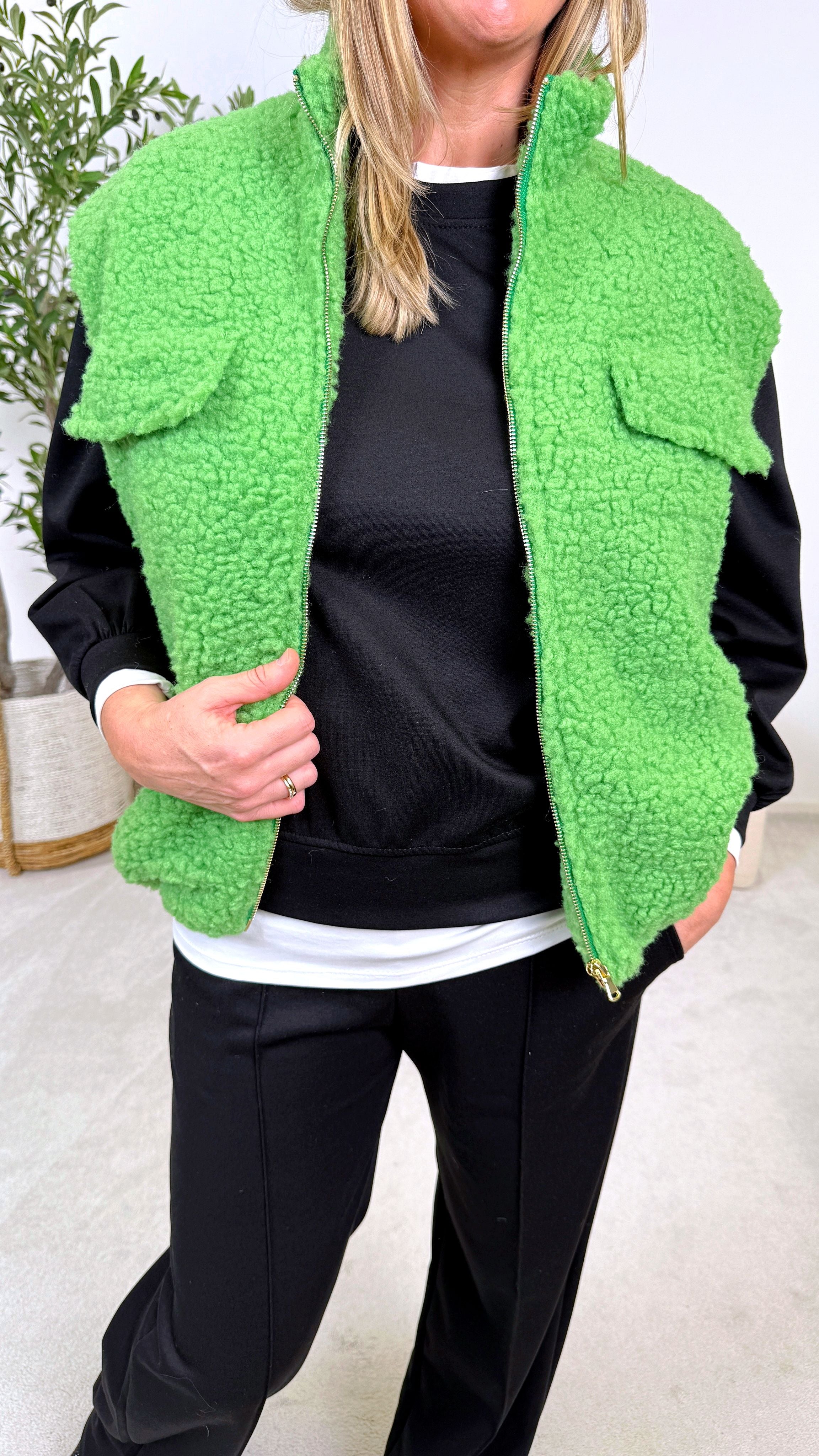 Weste Urban Moss *Grün*