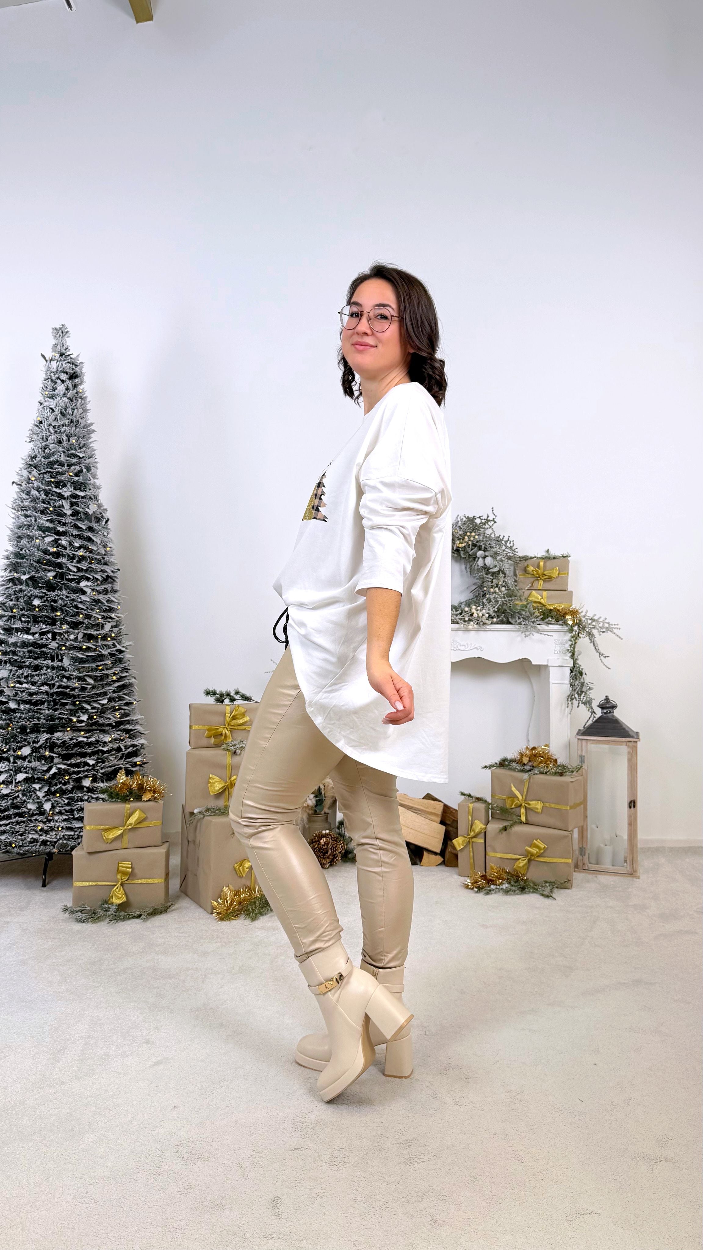 Langarmshirt Different Christmas Tree *Weiß*