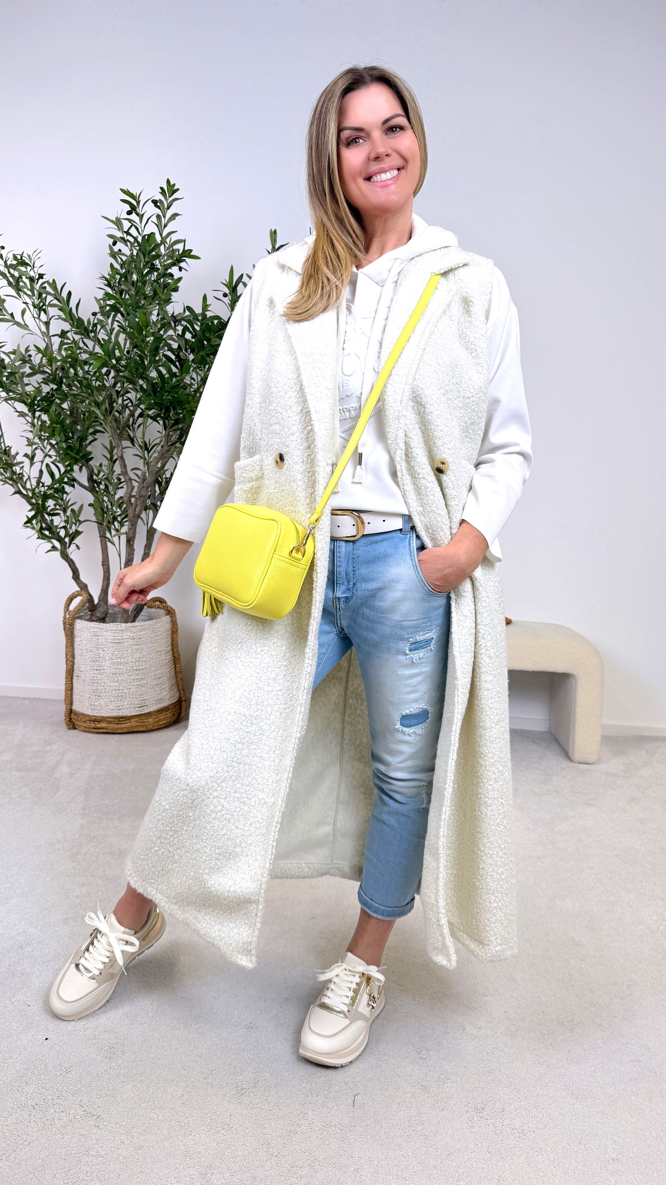 Lange Boclé Weste Quiet Luxury *Creme*