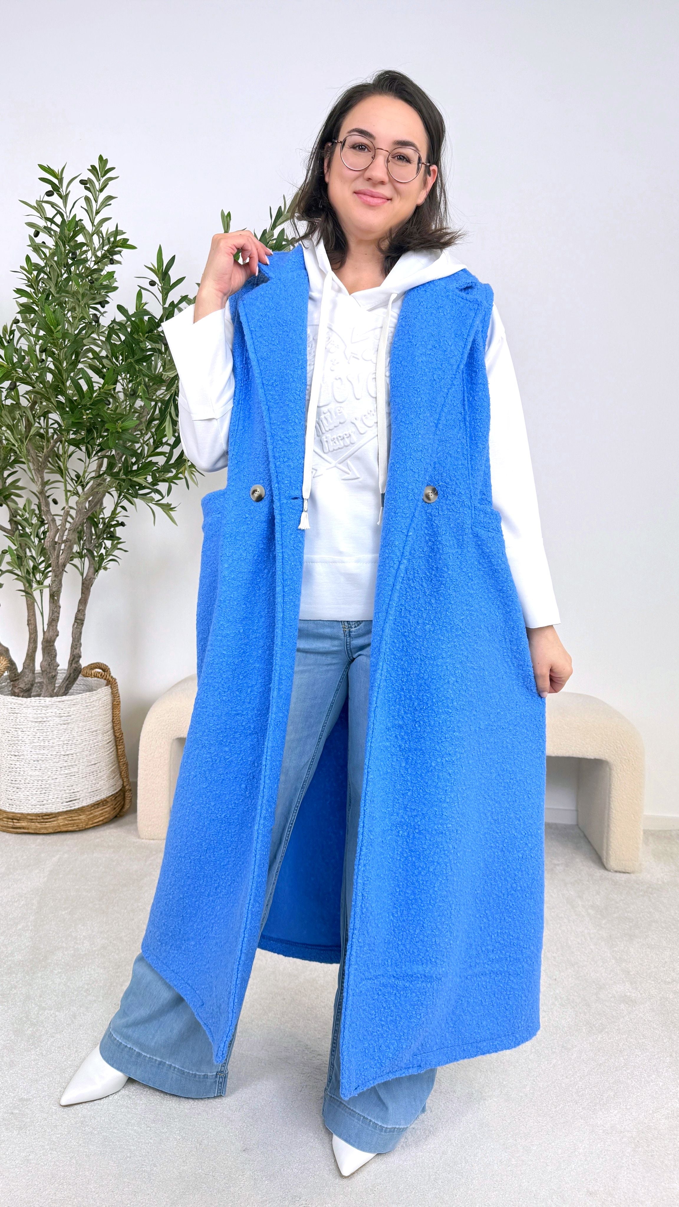 Lange Boclé Weste Quiet Luxury *Blau*