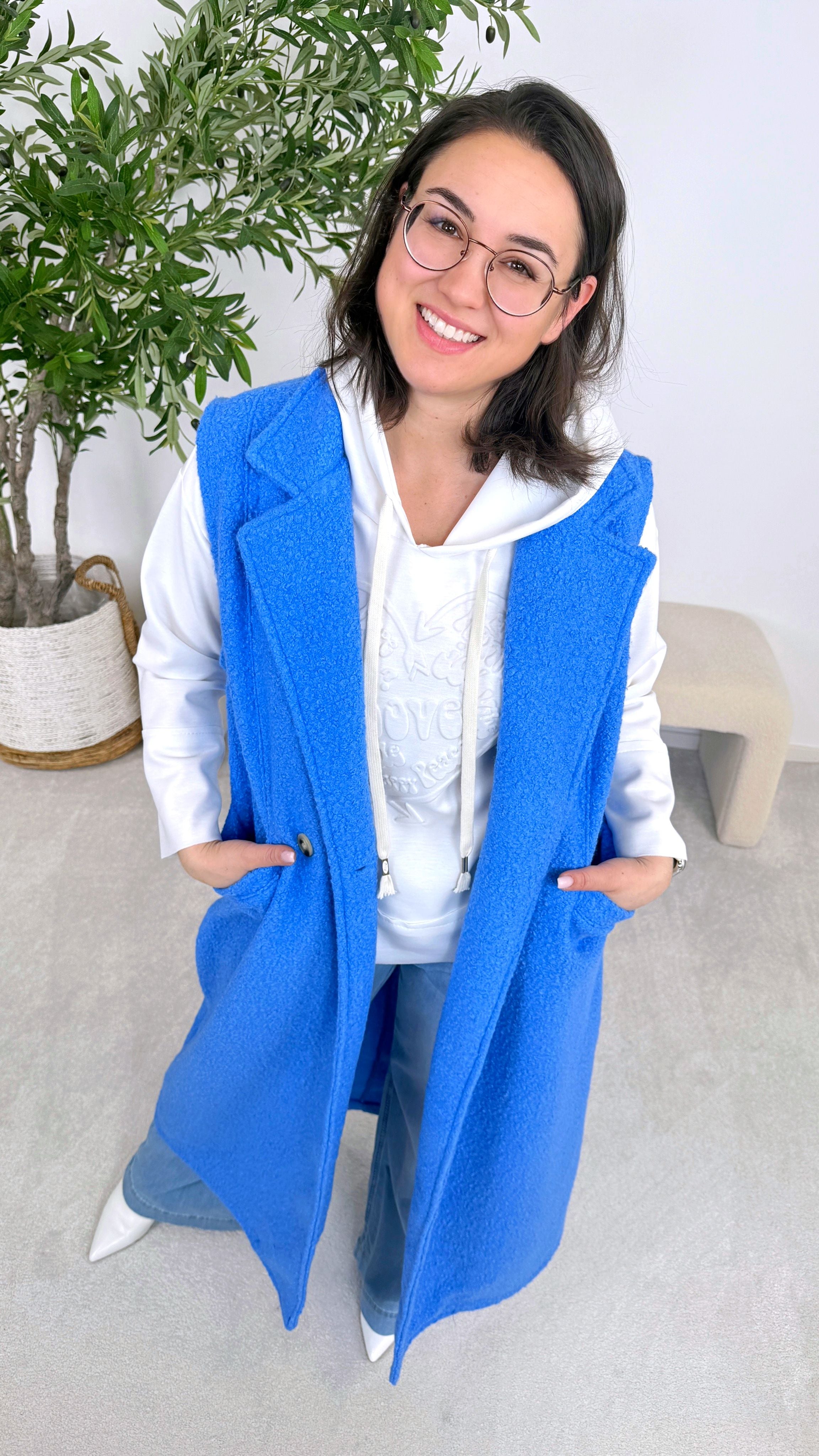 Lange Boclé Weste Quiet Luxury *Blau*