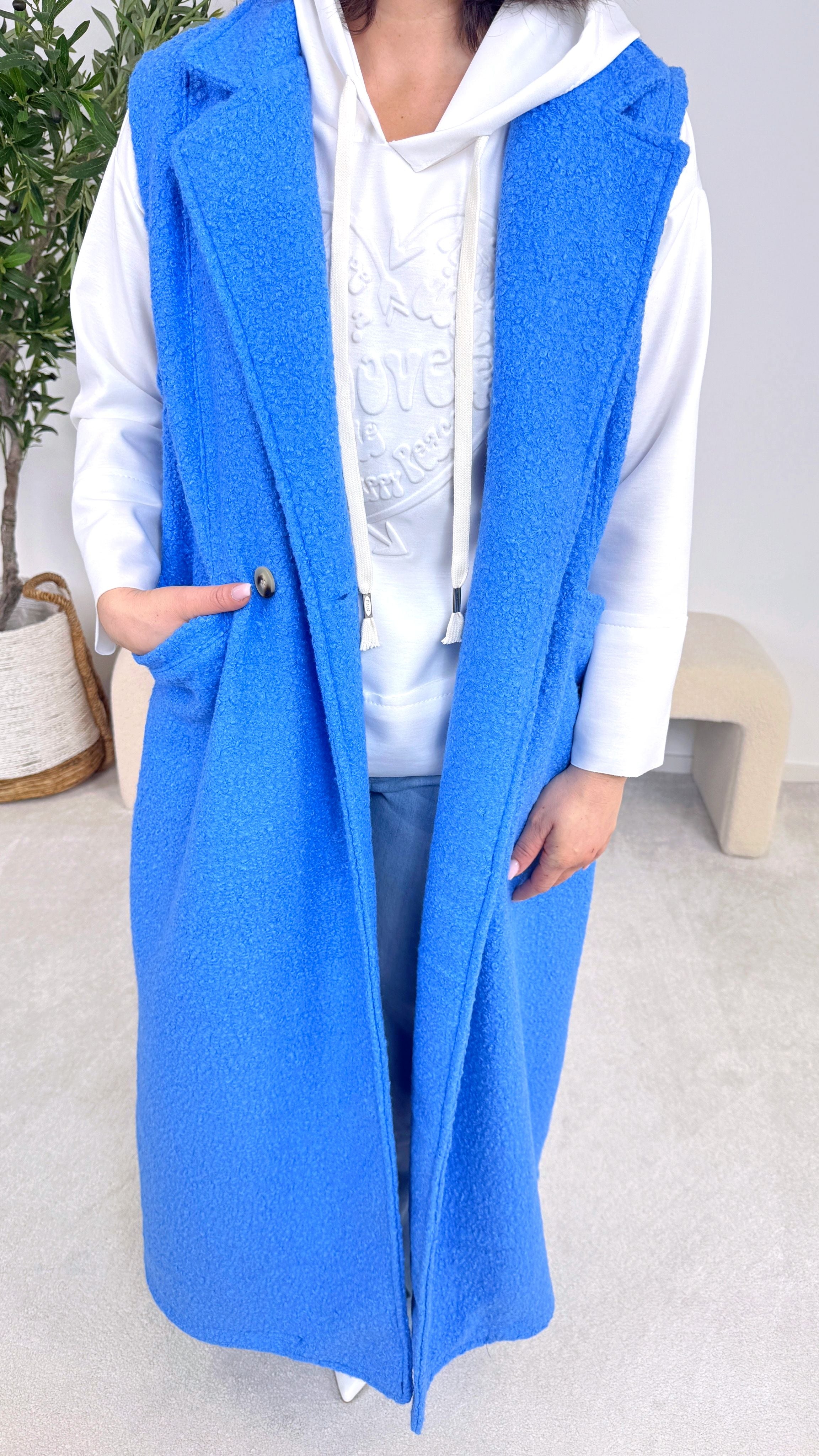 Lange Boclé Weste Quiet Luxury *Blau*