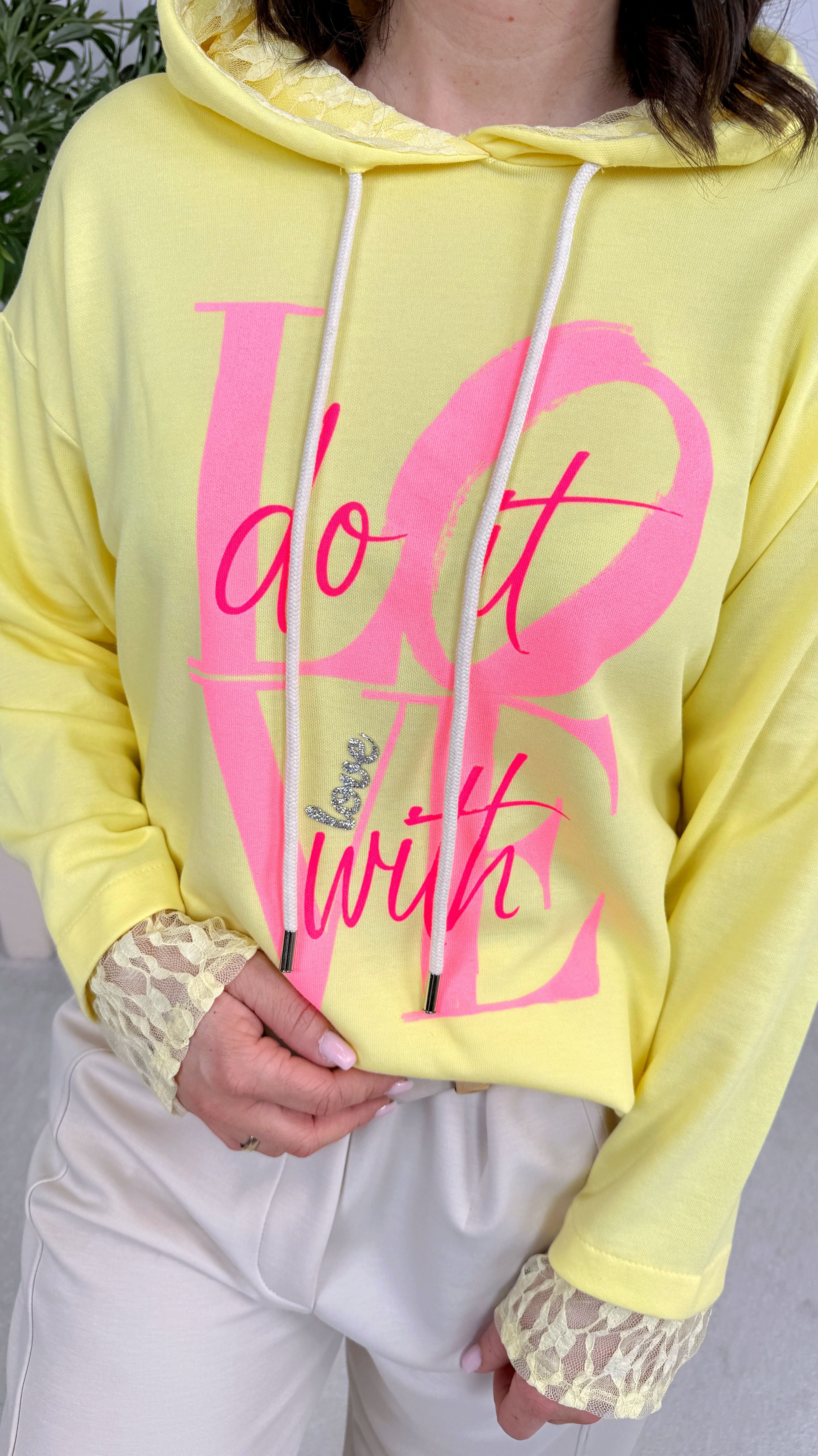 Hoodie Do It With Love *Gelb*