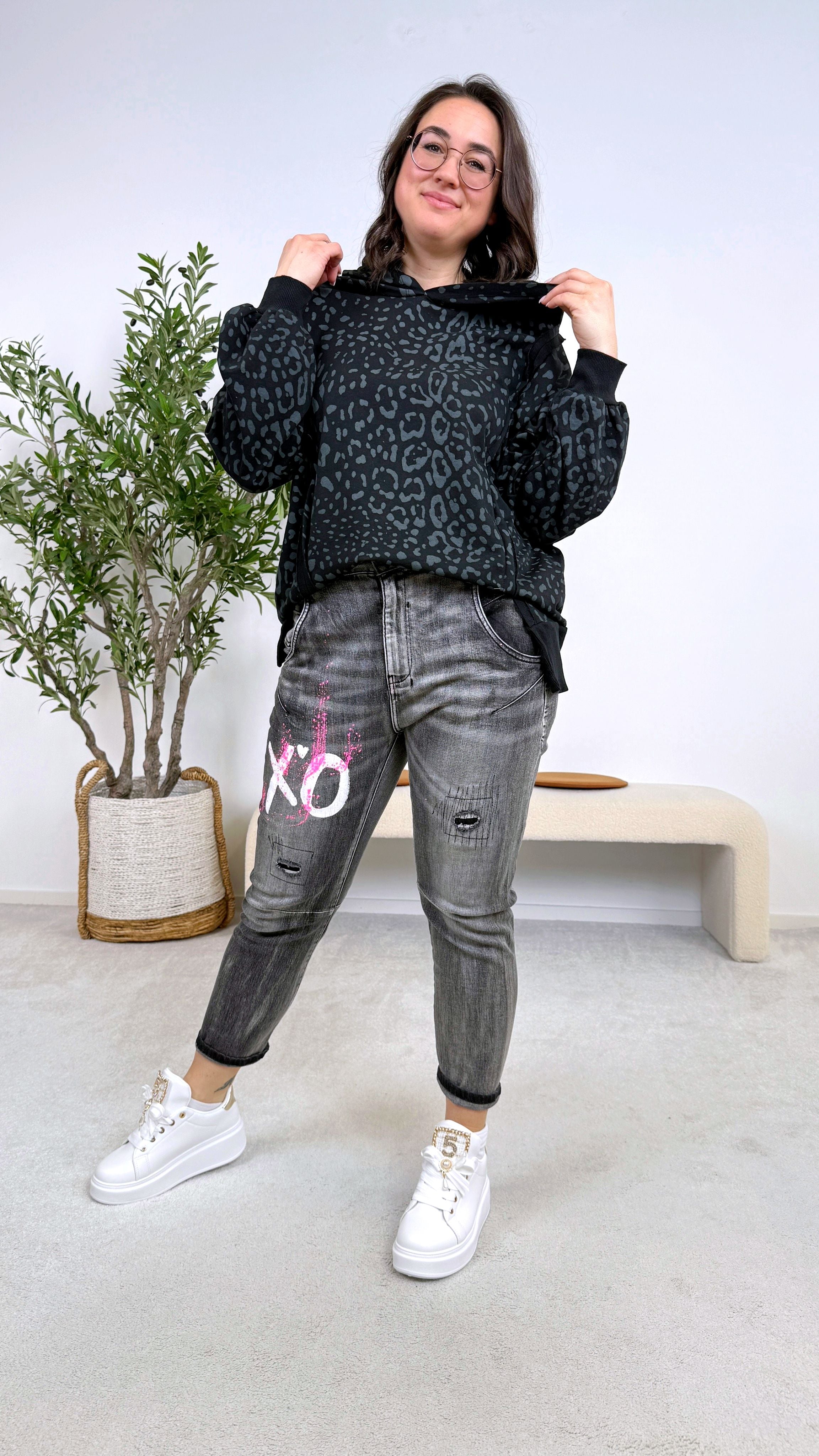 Hoodie Wild Lounge *Schwarz*