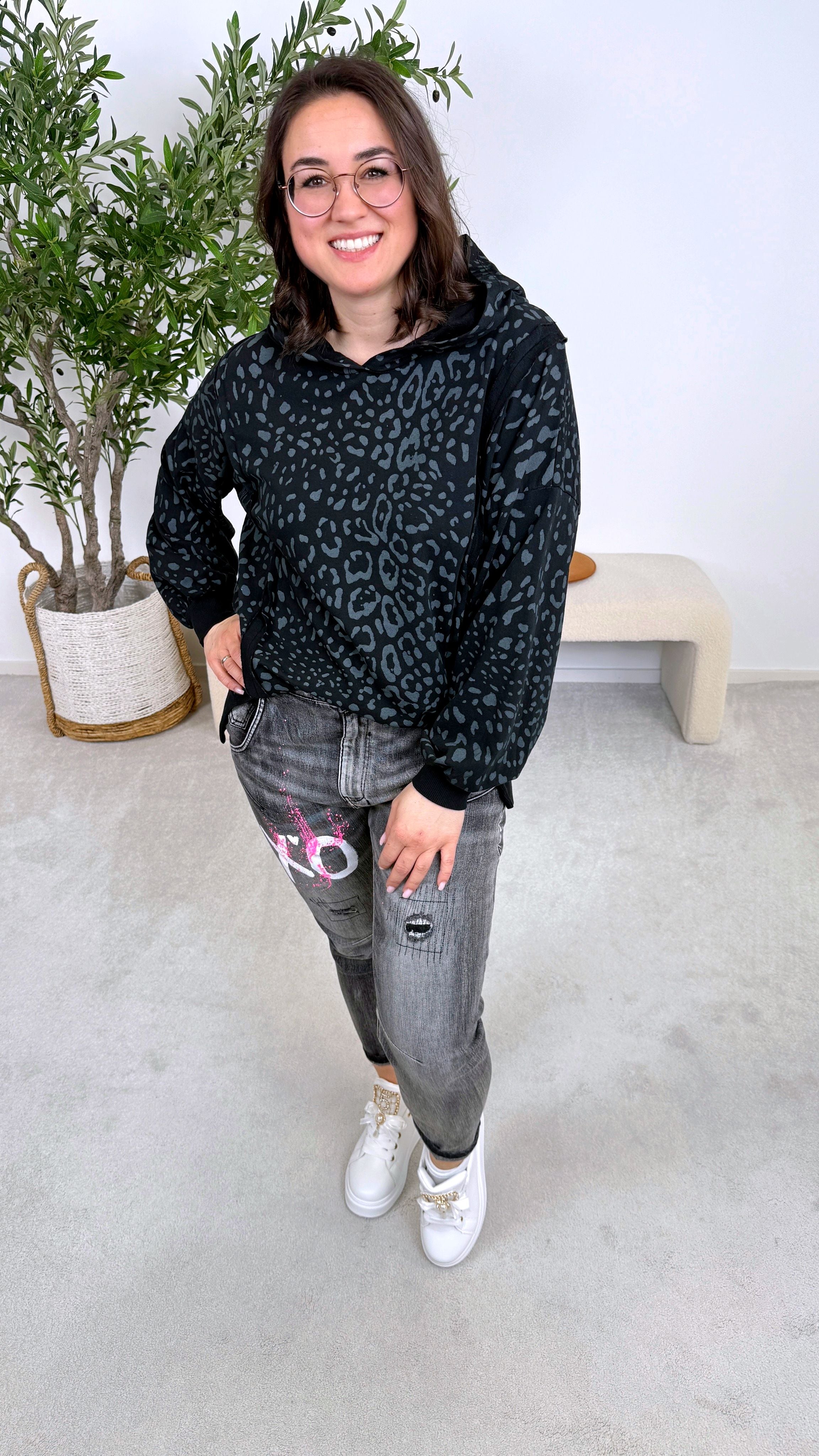 Hoodie Wild Lounge *Schwarz*