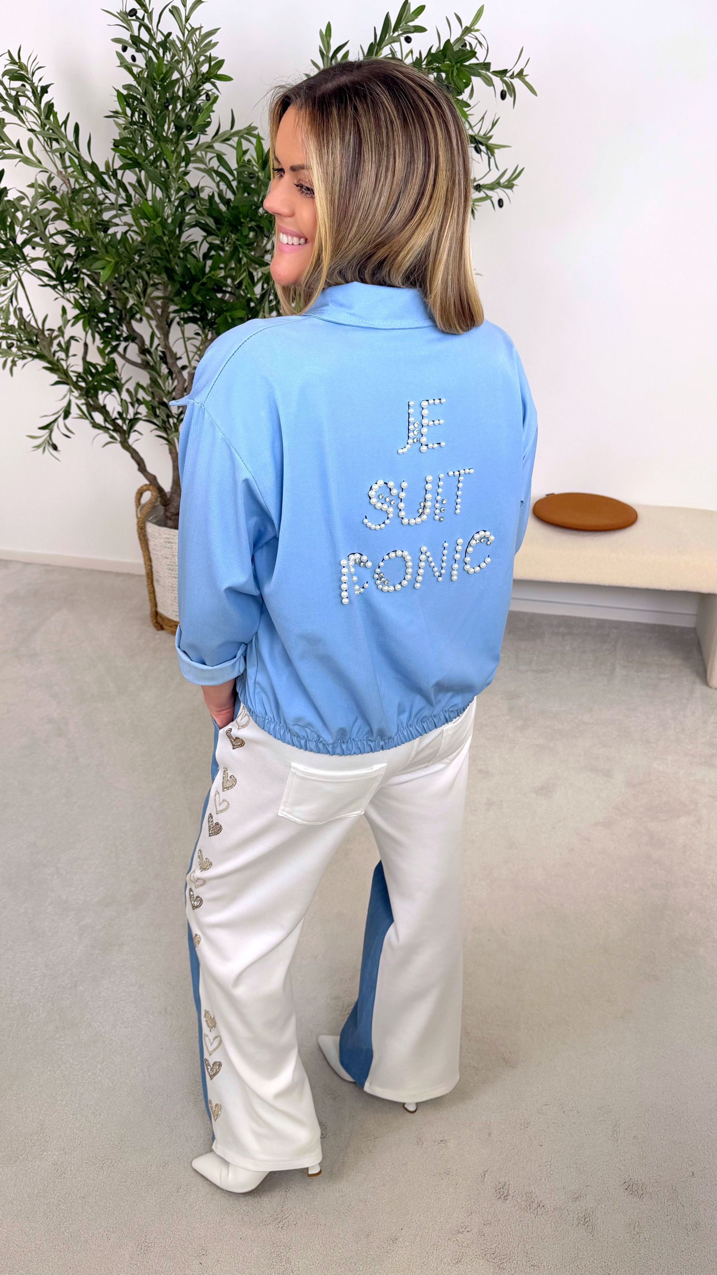Kurze Jacke Boss With Sparkle *Hellblau*
