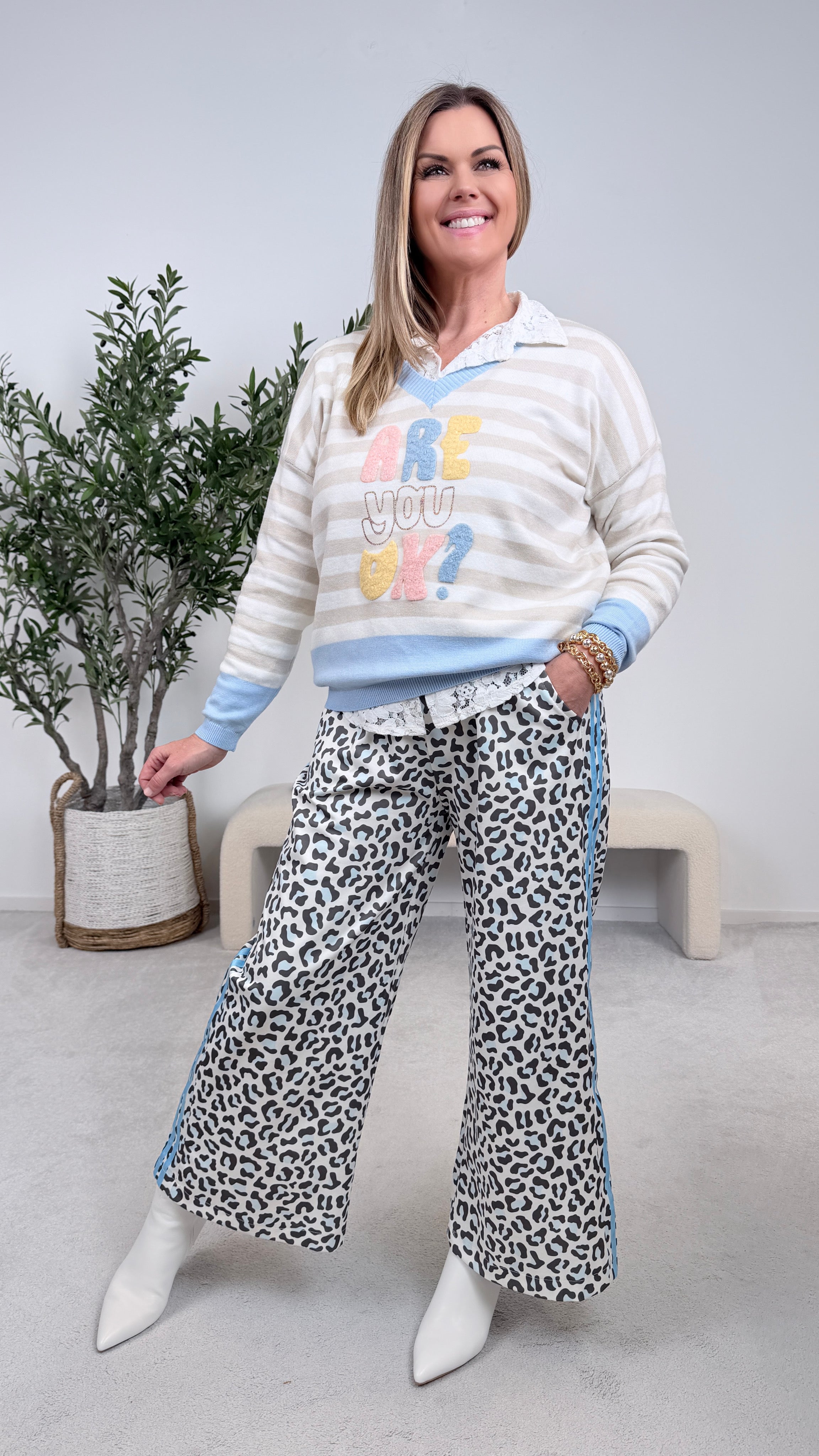 Pullover Are You Ok *Beige/Blau*