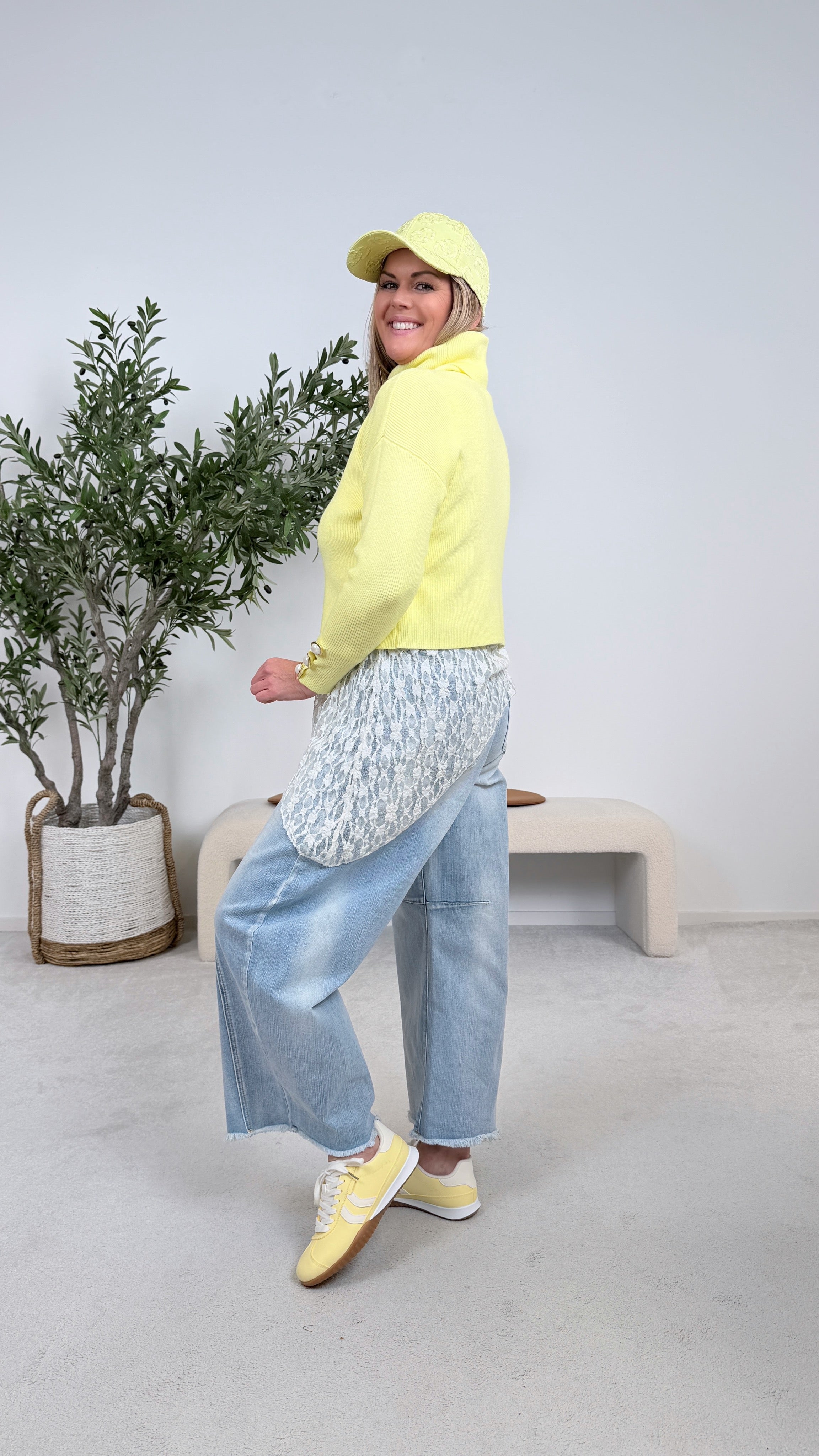 Spitzenshirt Romantic Glow *Woll-Weiß*