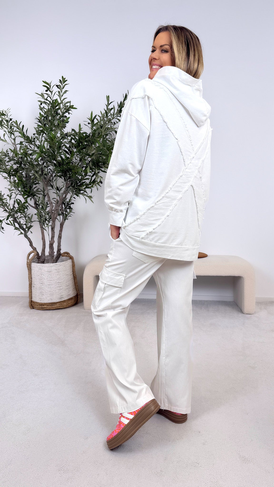 Hoodie Cute But Wild *Weiß*