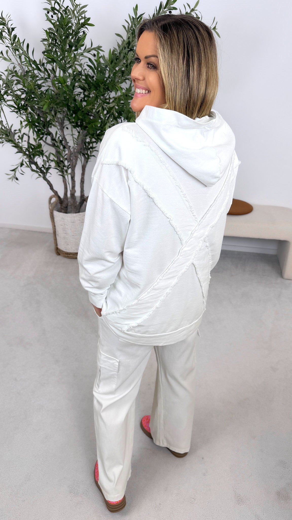 Hoodie Cute But Wild *Weiß*