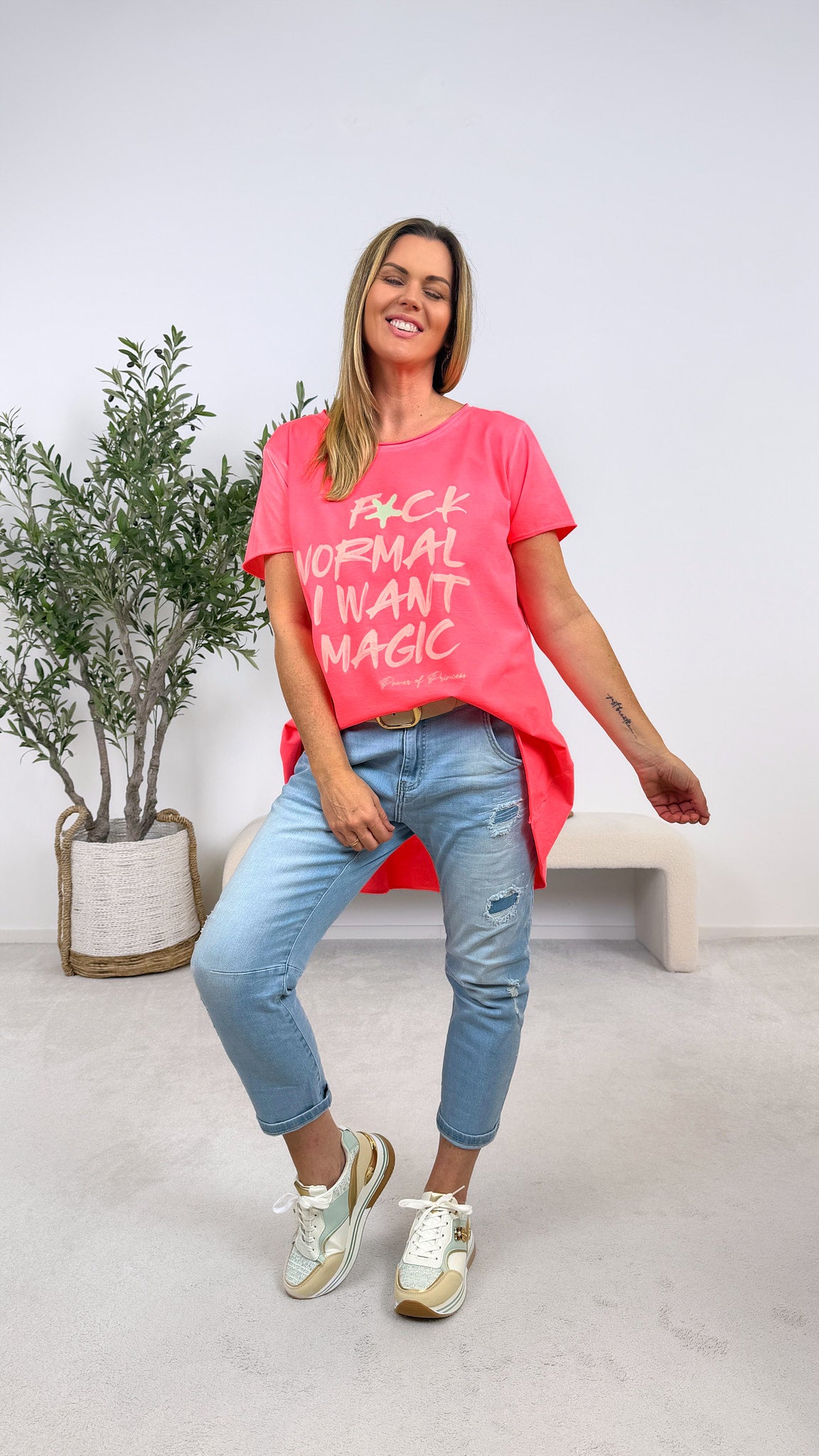 T-Shirt I Want Magic *Neon Apricot*