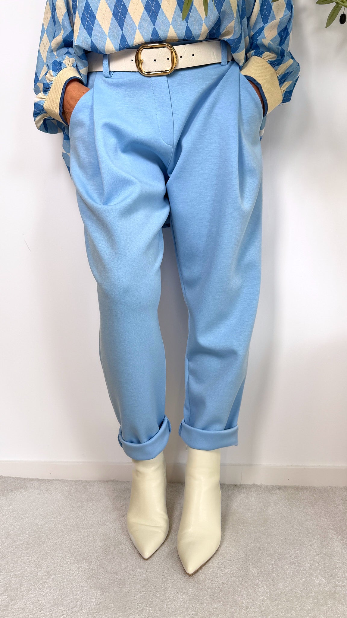 Hose Relaxed Royalty *Blau*