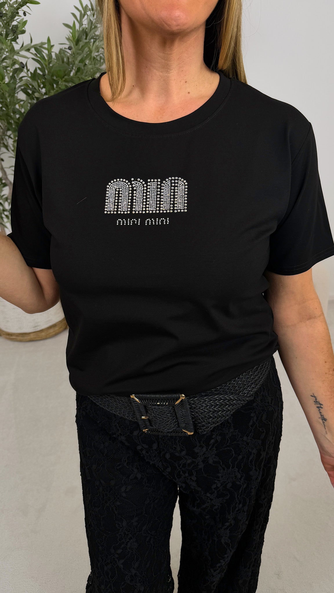 T-Shirt Strong Words *Schwarz*