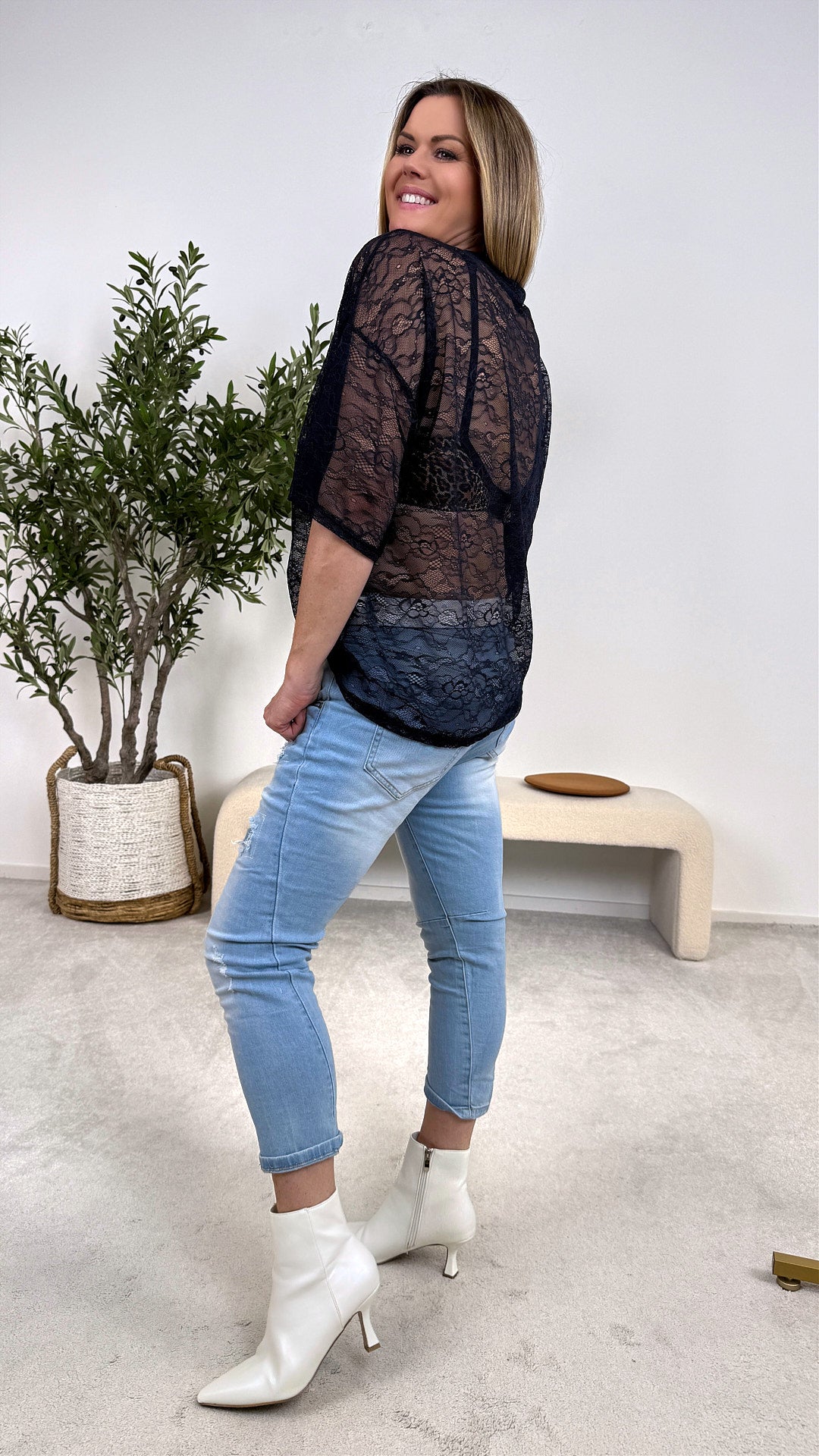 Spitzenshirt Statement Lace *Dunkelblau*