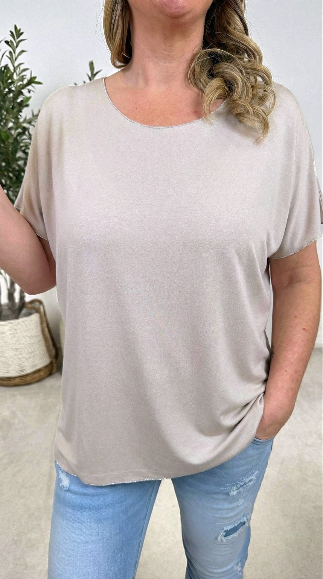 T-Shirt Classic Fit *Beige*
